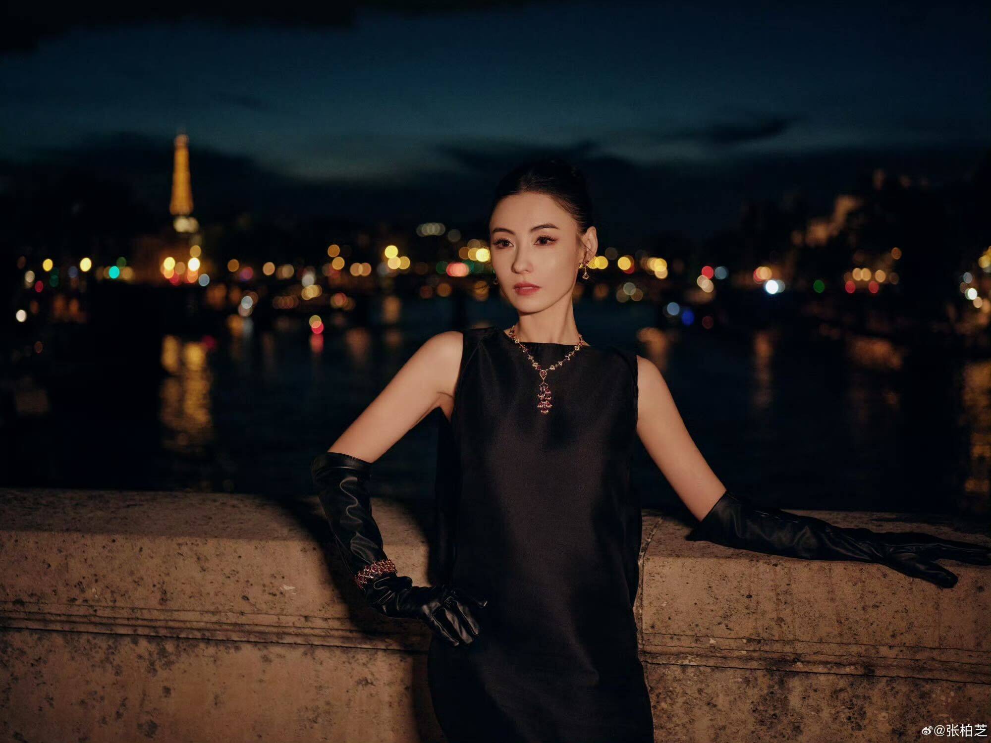 Cecilia Cheung knows how to rock luxury fashion with flair. Photo: Weibo