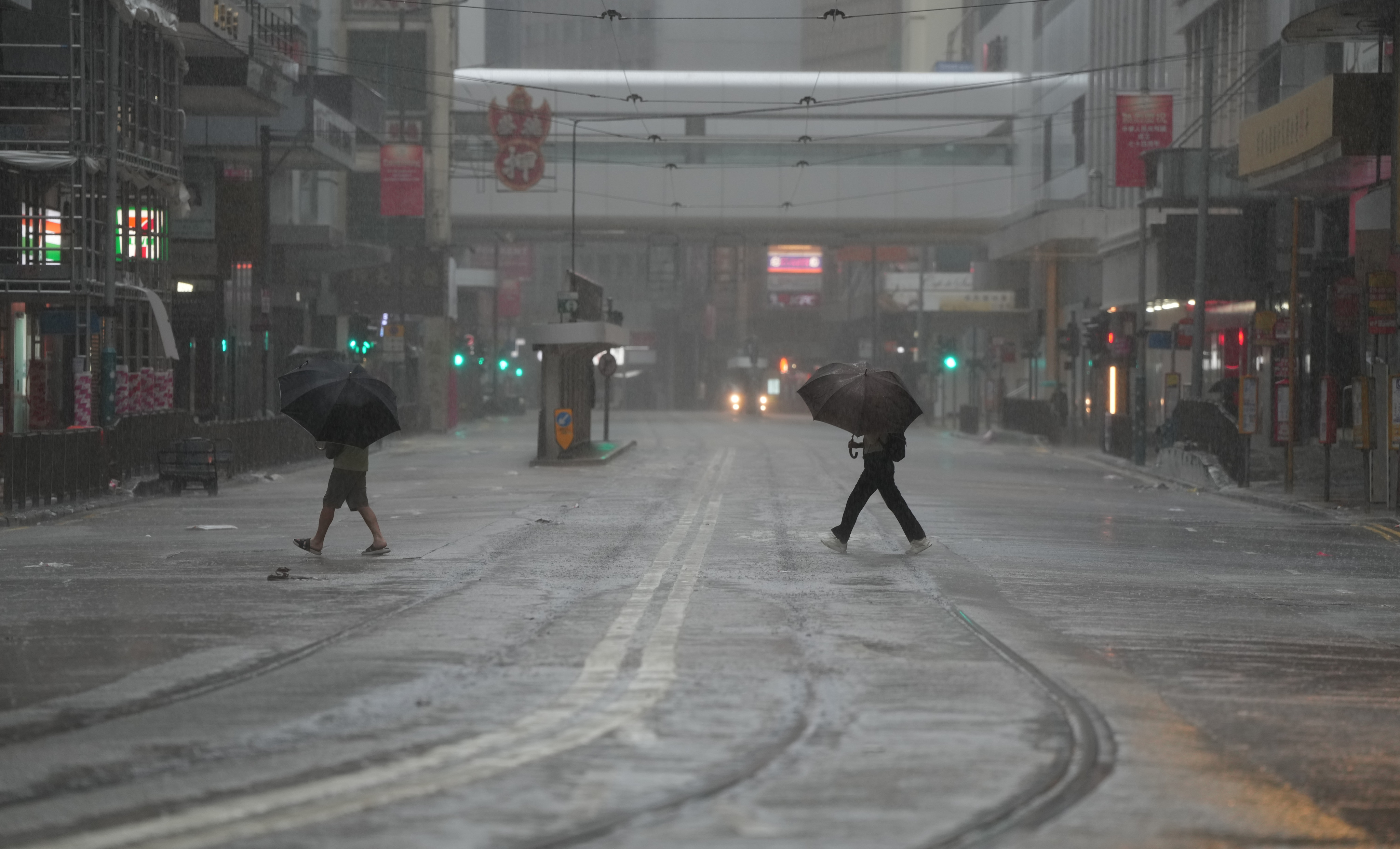 A cene in Central, Hong Kong from the impact of Typhoon Koinu in October 2023. Photo: Sam Tsang