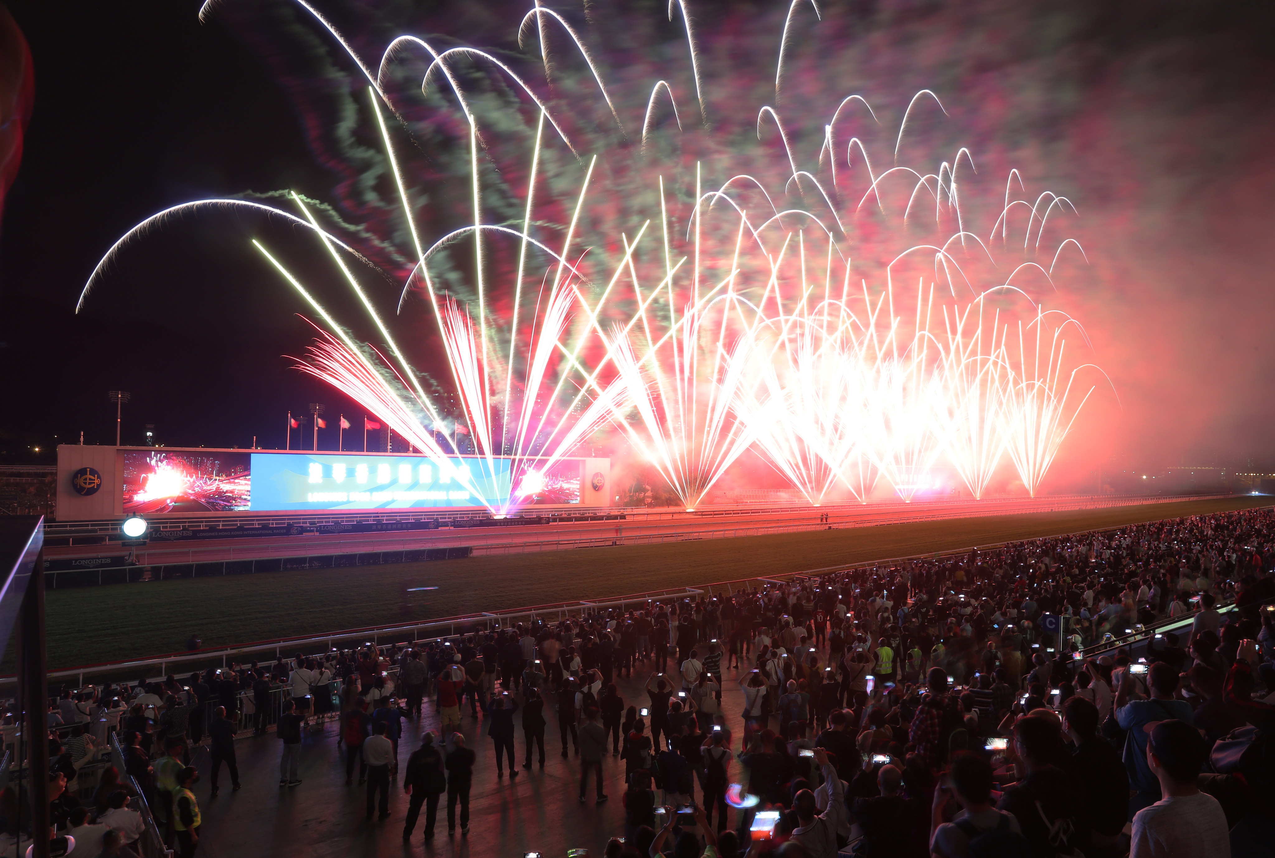 Fireworks fill the sky after Sunday’s Hong Kong International Races. Photos: Kenneth Chan