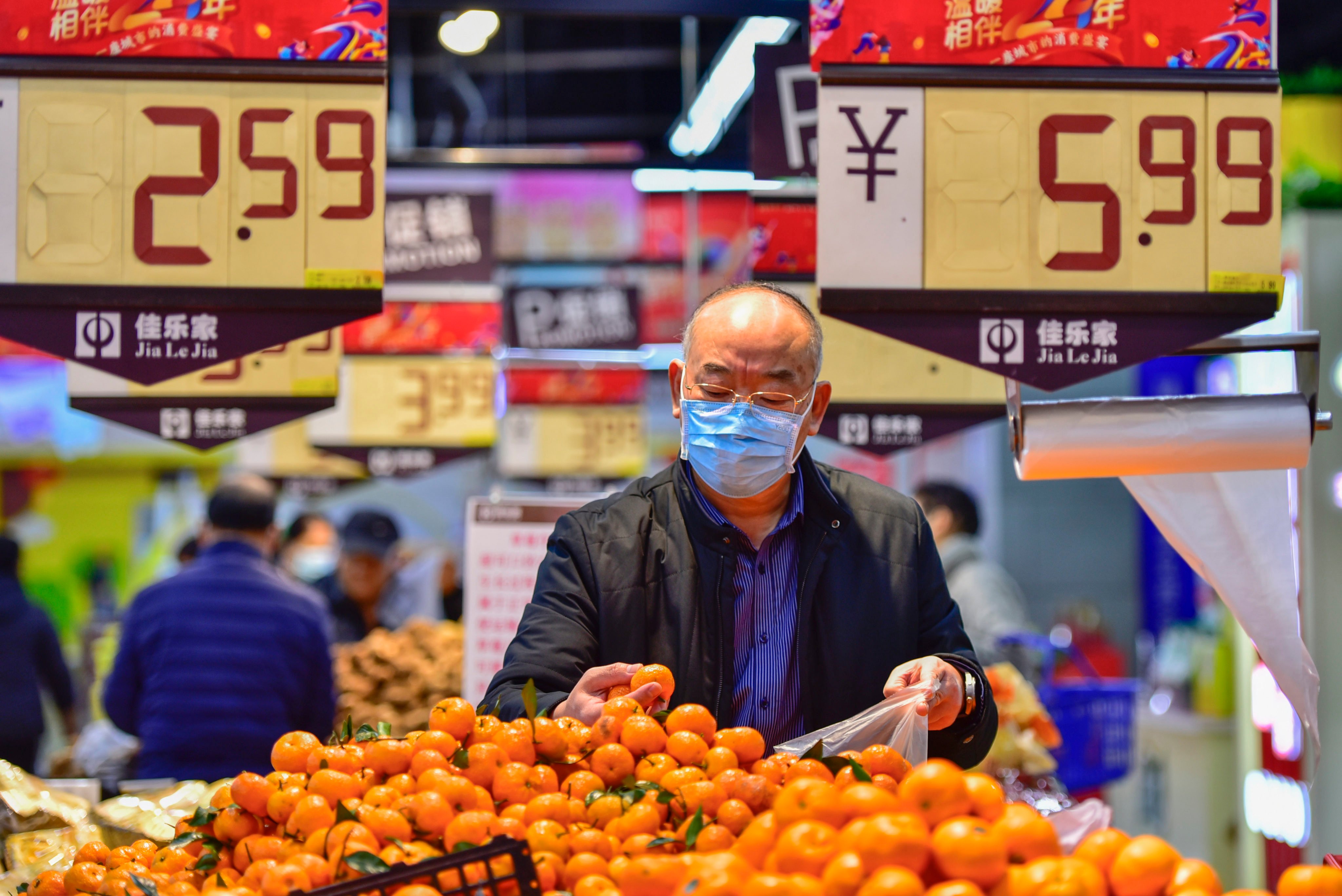 China’s consumer price index (CPI) fell by 0.5 per cent from a year earlier in November. Photo: Xinhua
