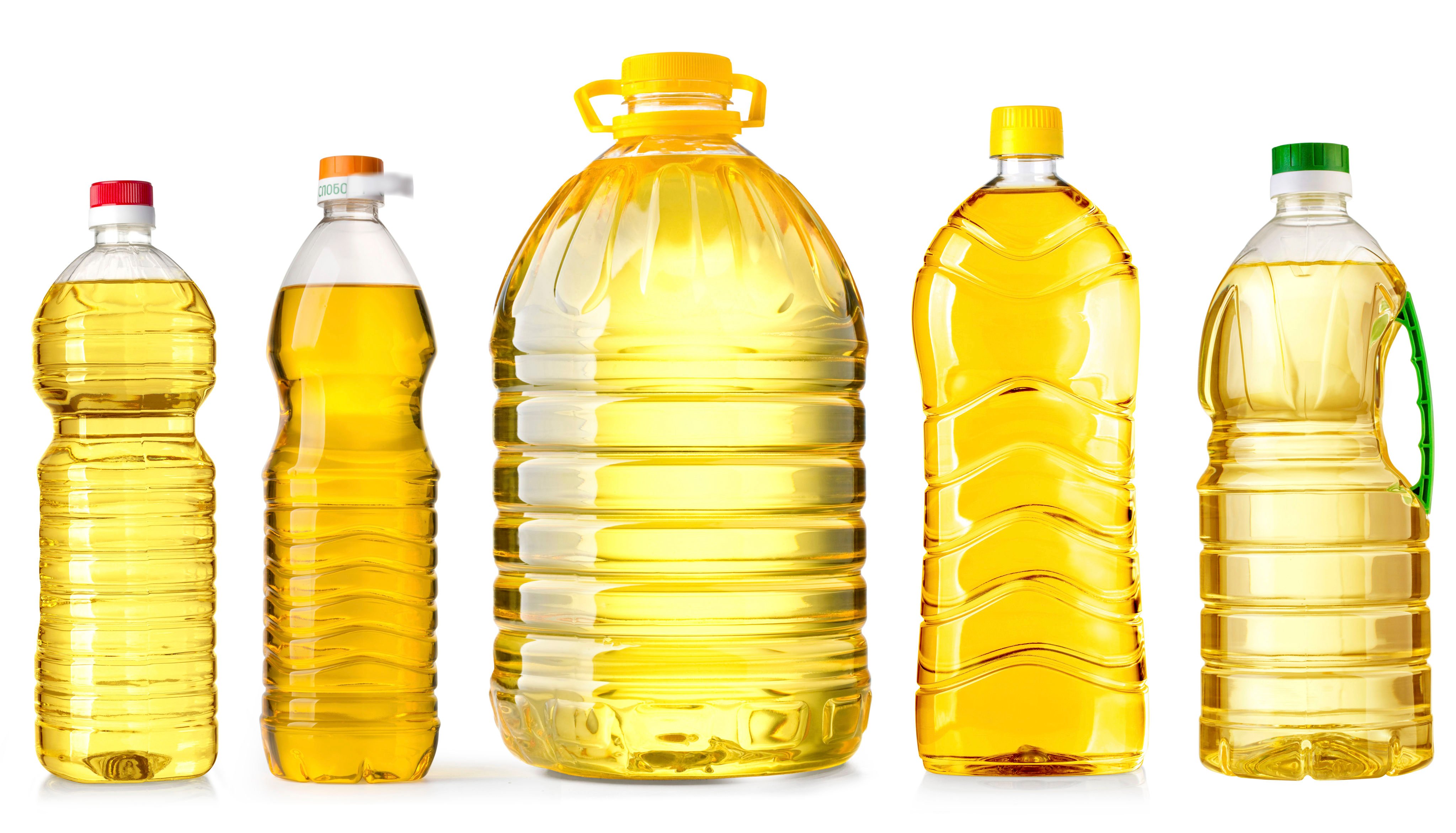 Cooking oil will not last forever in your pantry or kitchen cupboard without going bad, so beware of buying in bulk. The packaging affects how long your oil will last because exposure to light speeds up the oxidation that turns it rancid, studies show. Photo: Shutterstock