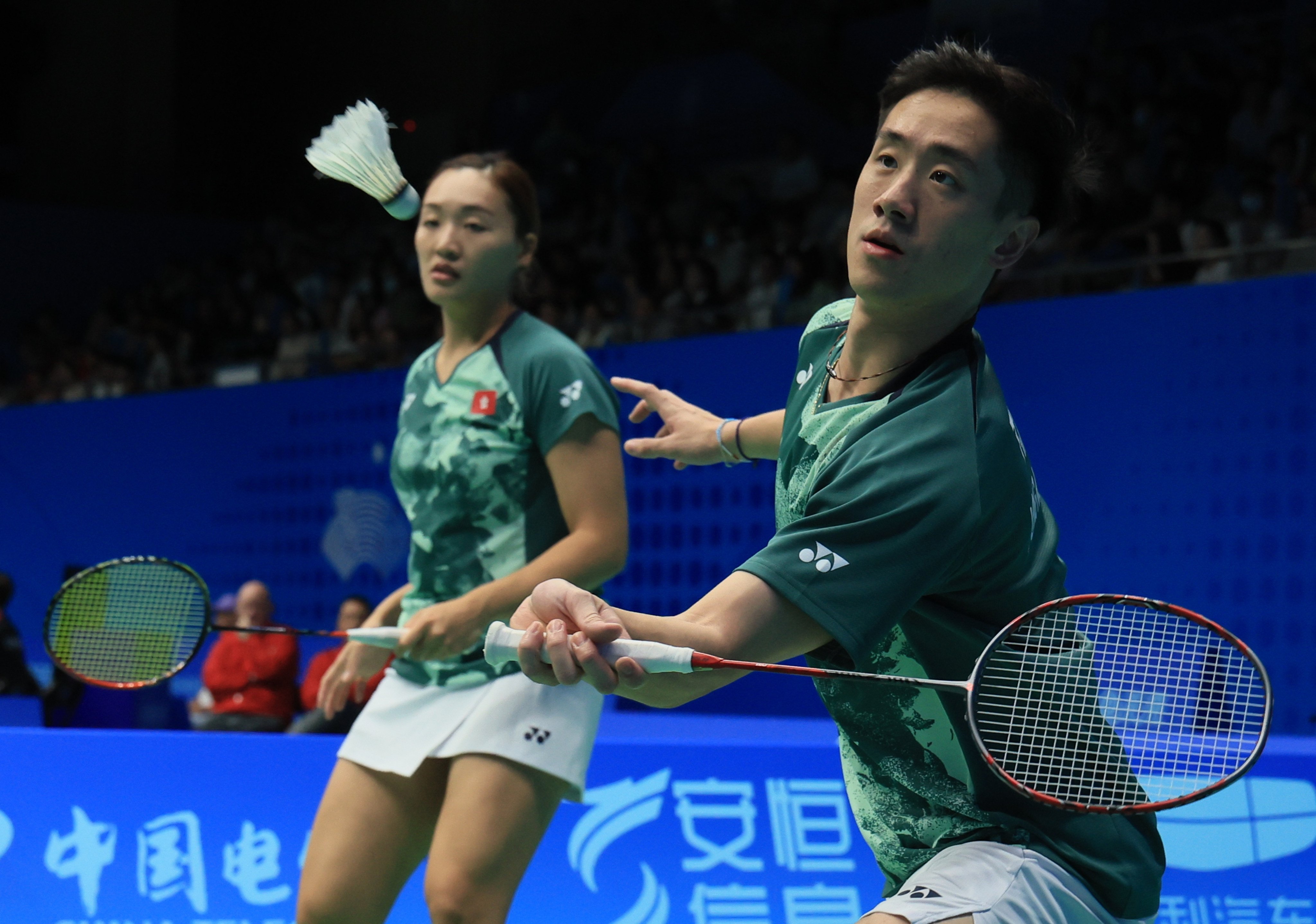 Tse Ying-suet (left) and mixed-doubles partner Tang Chun-man in action at the Asian Games in Hangzhou. Photo: Dickson Lee