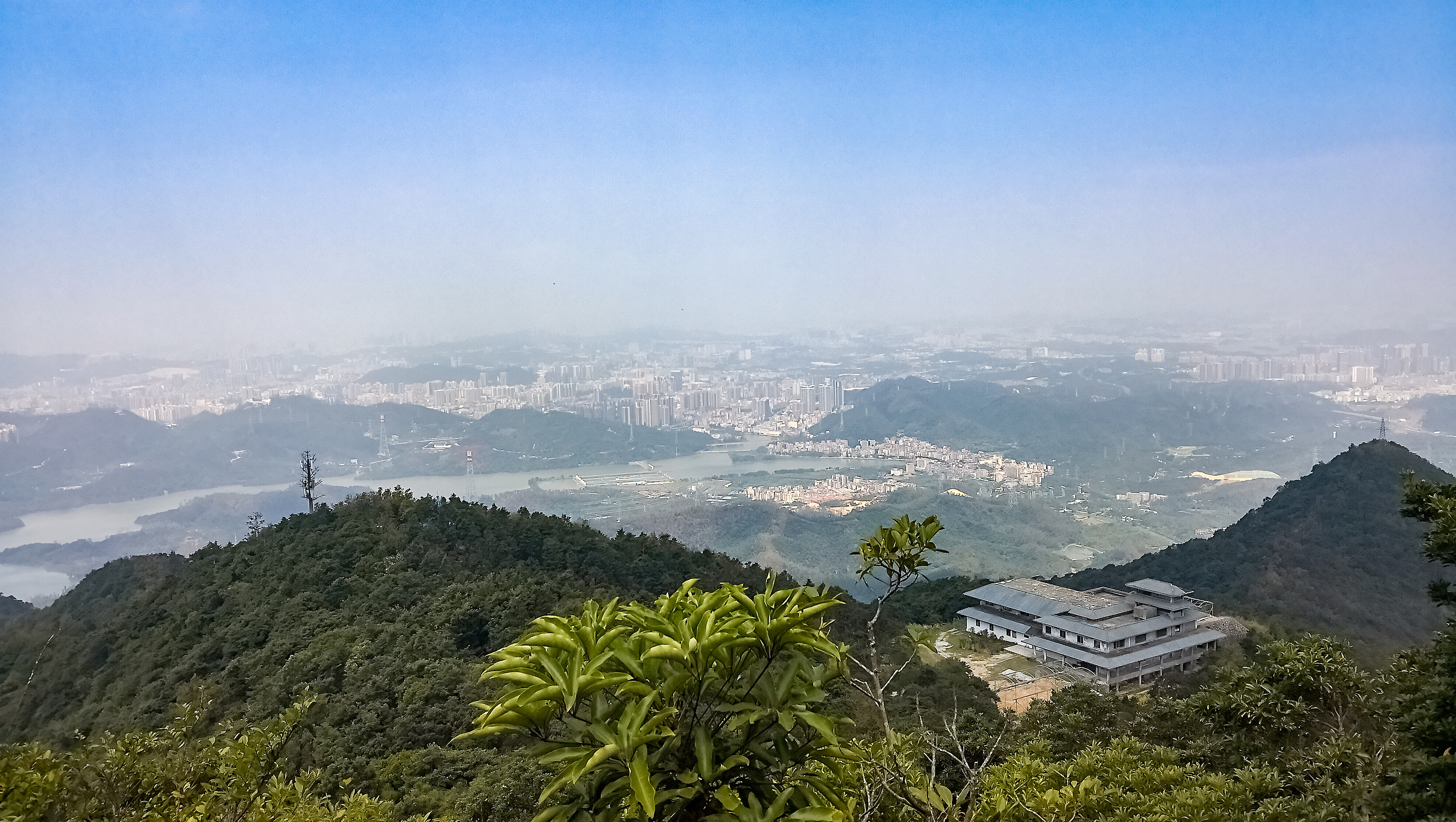 From brushing up on your skiing and skateboarding skills to a mountain hike any local will recommend, here are three things to see and do while you are in Shenzhen, in China. Photo: Getty Images