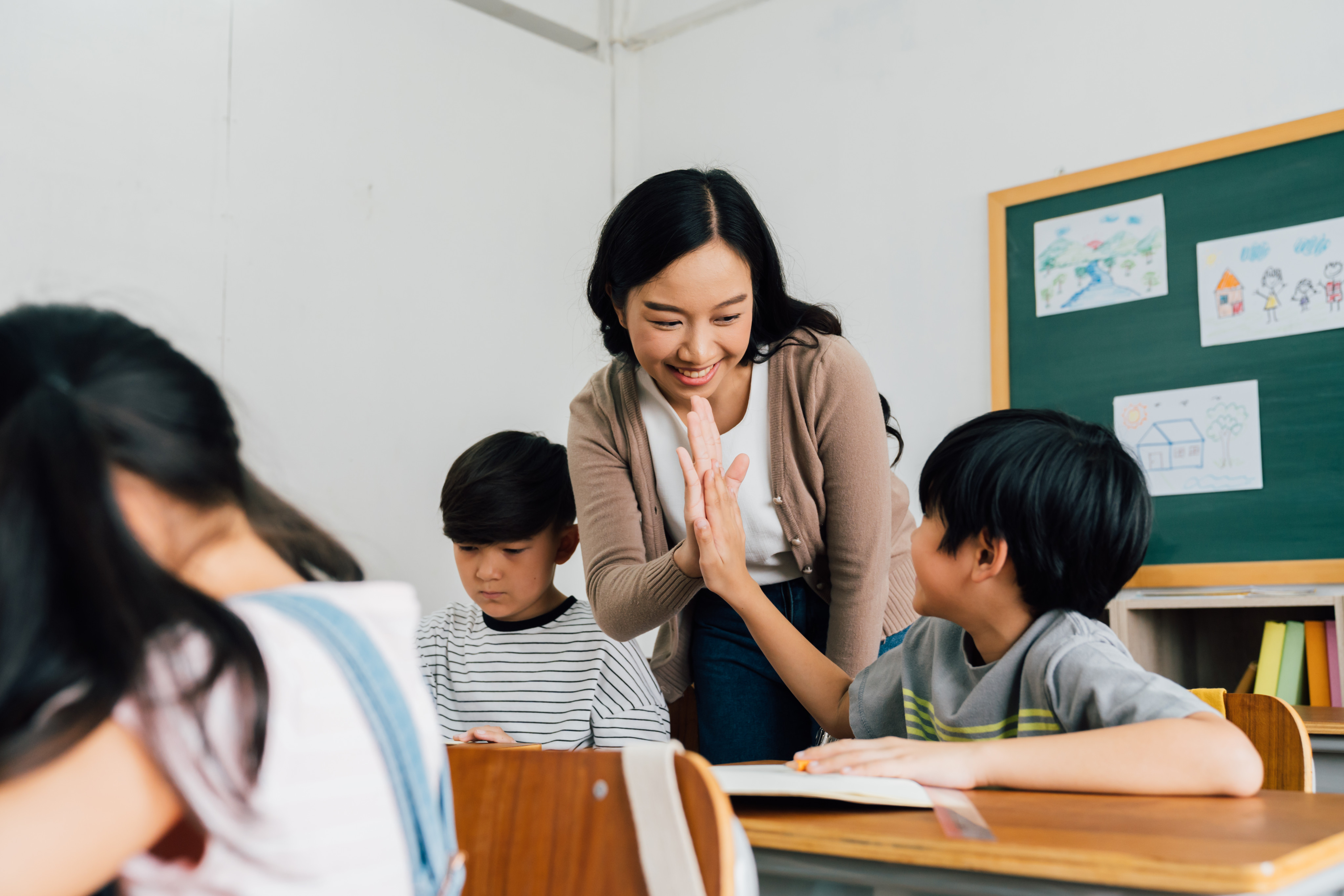 Some educators in China are feedback to students in the form of memes and cute drawings. Photo: Shutterstock