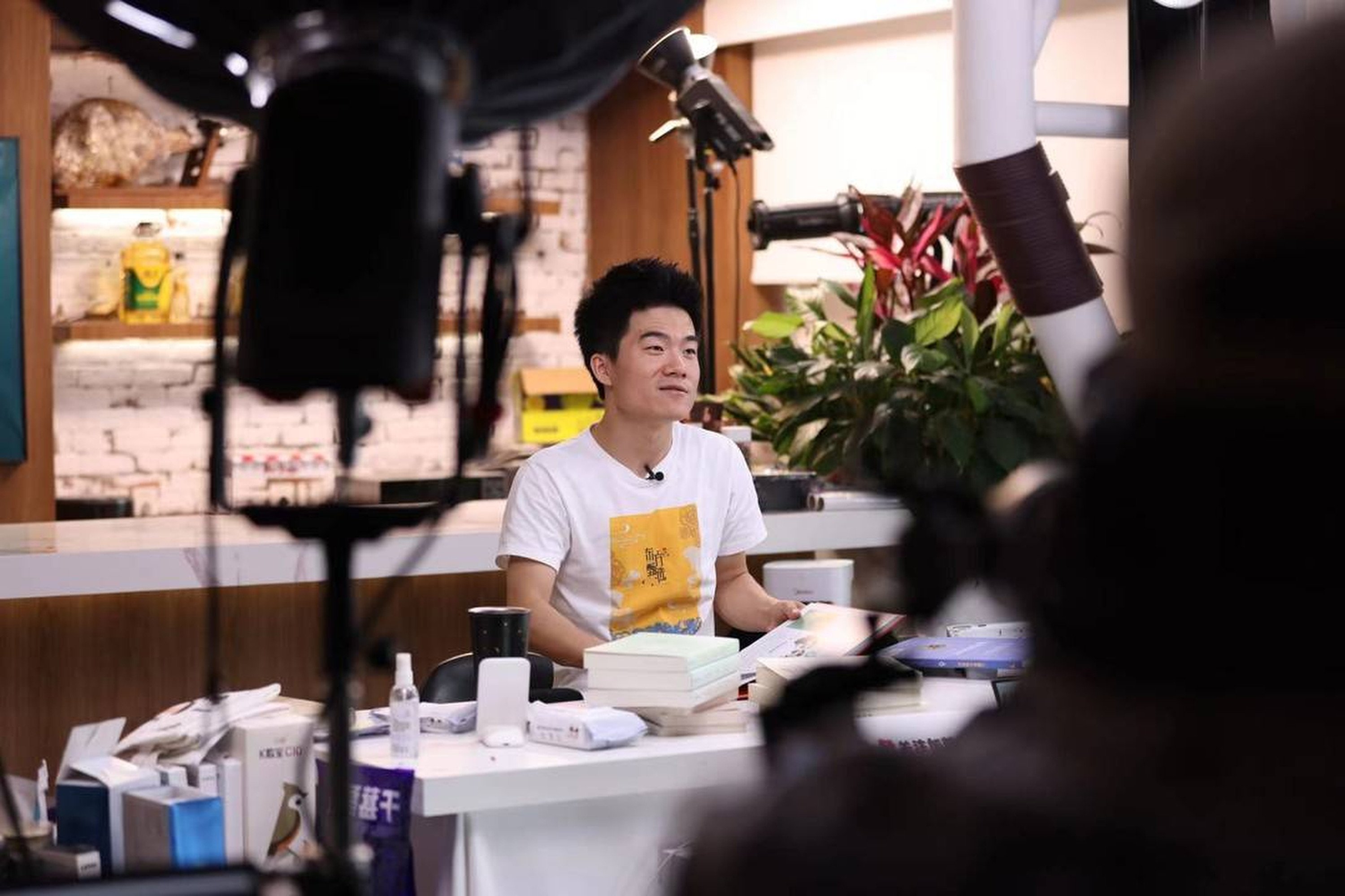 Dong Yuhui, a former English tutor, has emerged as a powerful live-streaming e-commerce influencer after infighting at New Oriental’s East Buy resulted in him becoming partner. Photo: Weibo