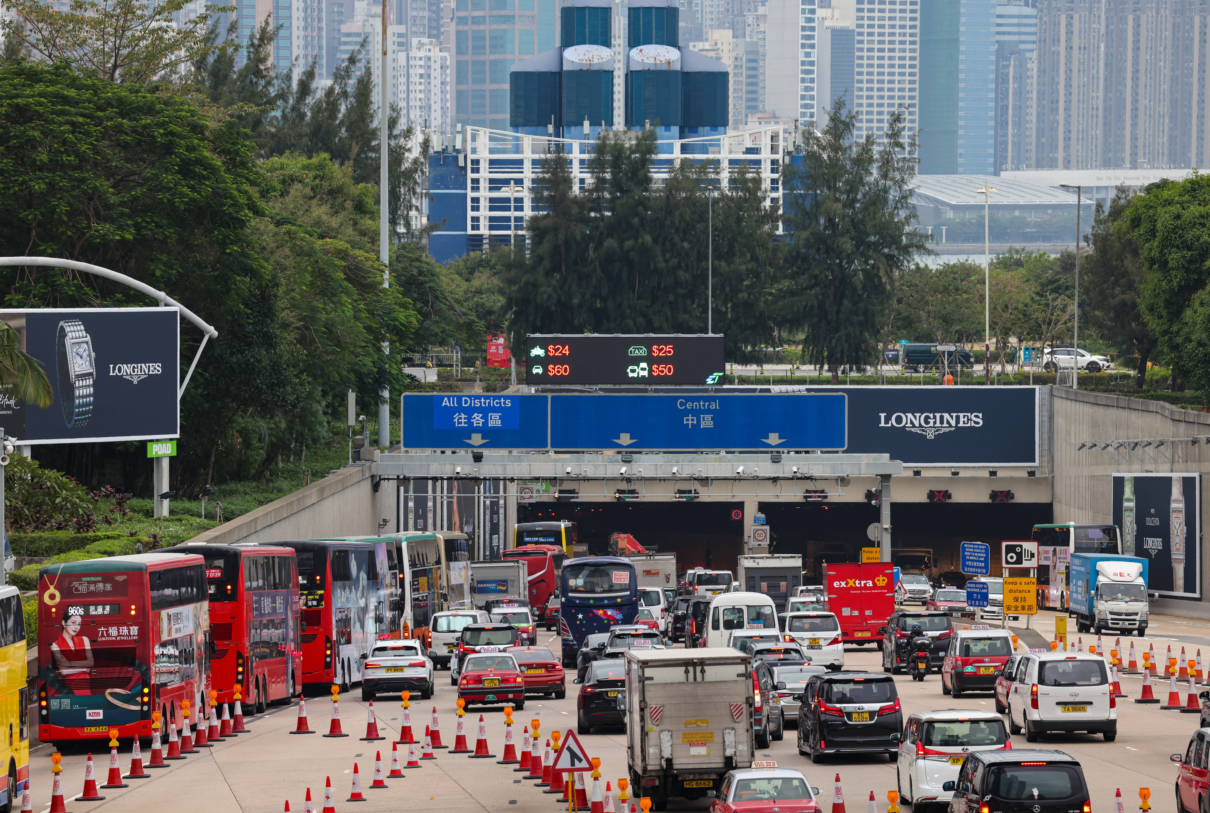 The government has asked police to follow up on the overcharging incident at the Western Harbour Tunnel. Photo: Jelly Tse