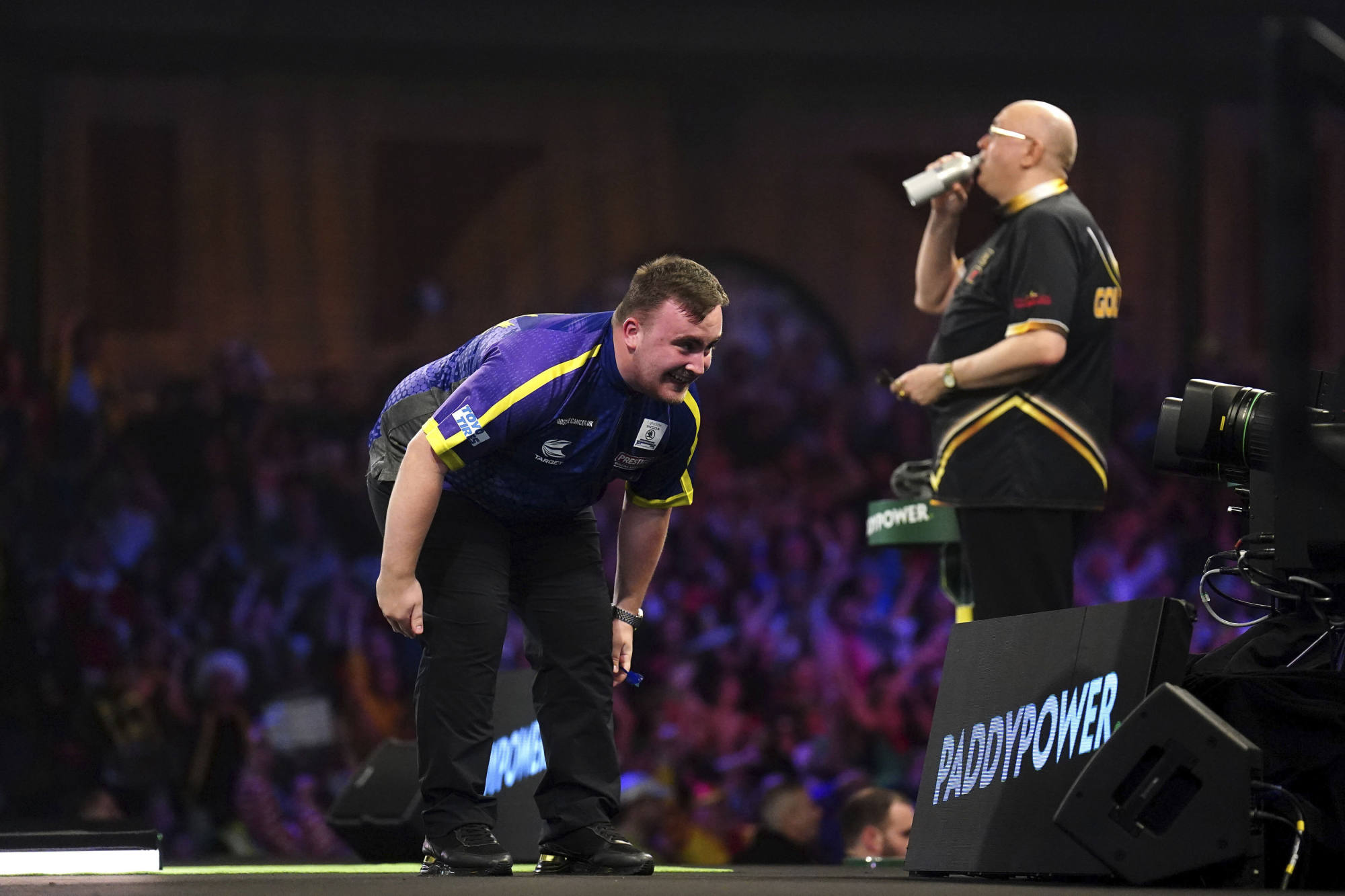 World Darts Championship: Hong Kong’s Leung has adventure ended by ...