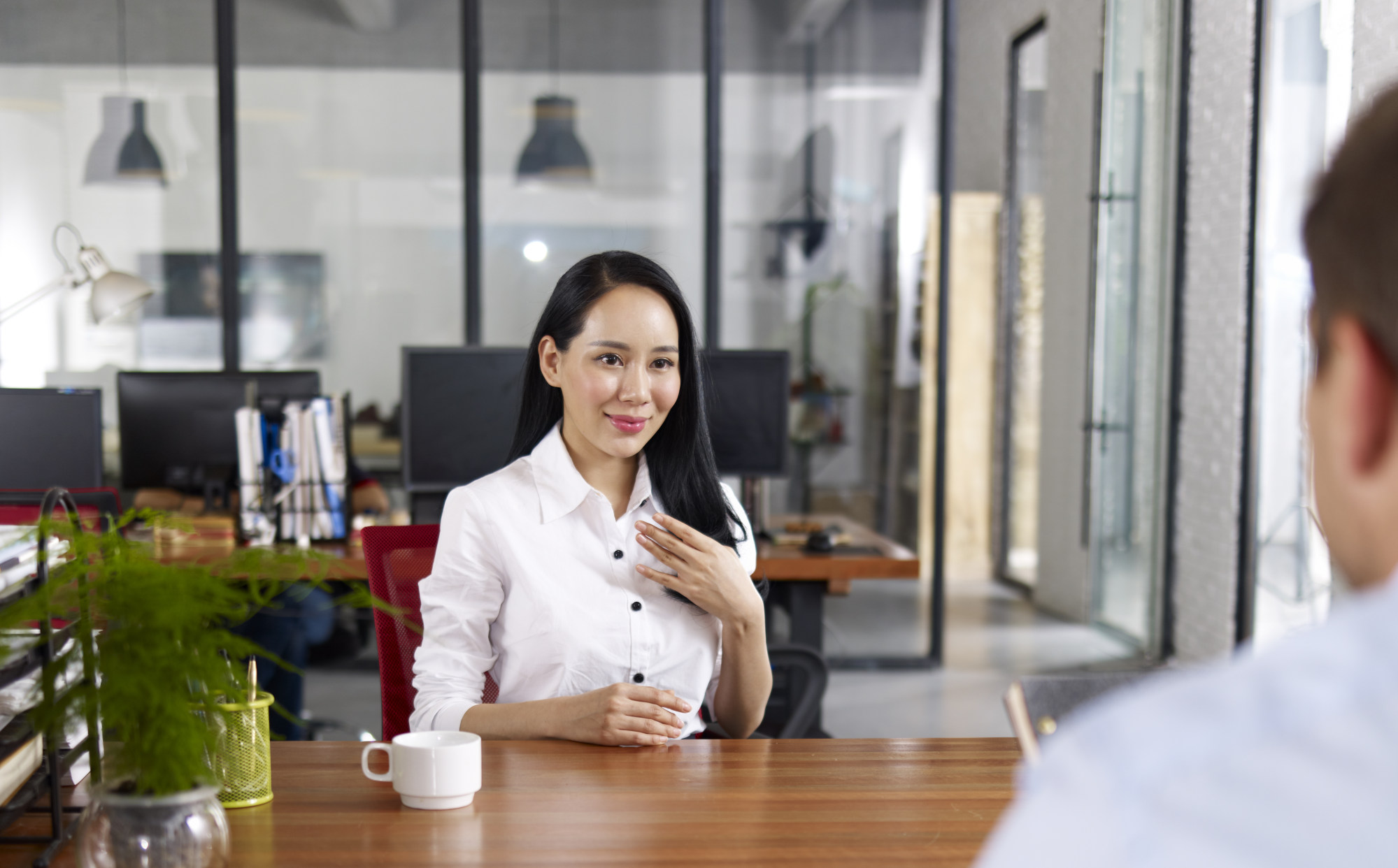 The young woman’s claim raised concerns about unethical practices within the workplace. Photo: Shutterstock