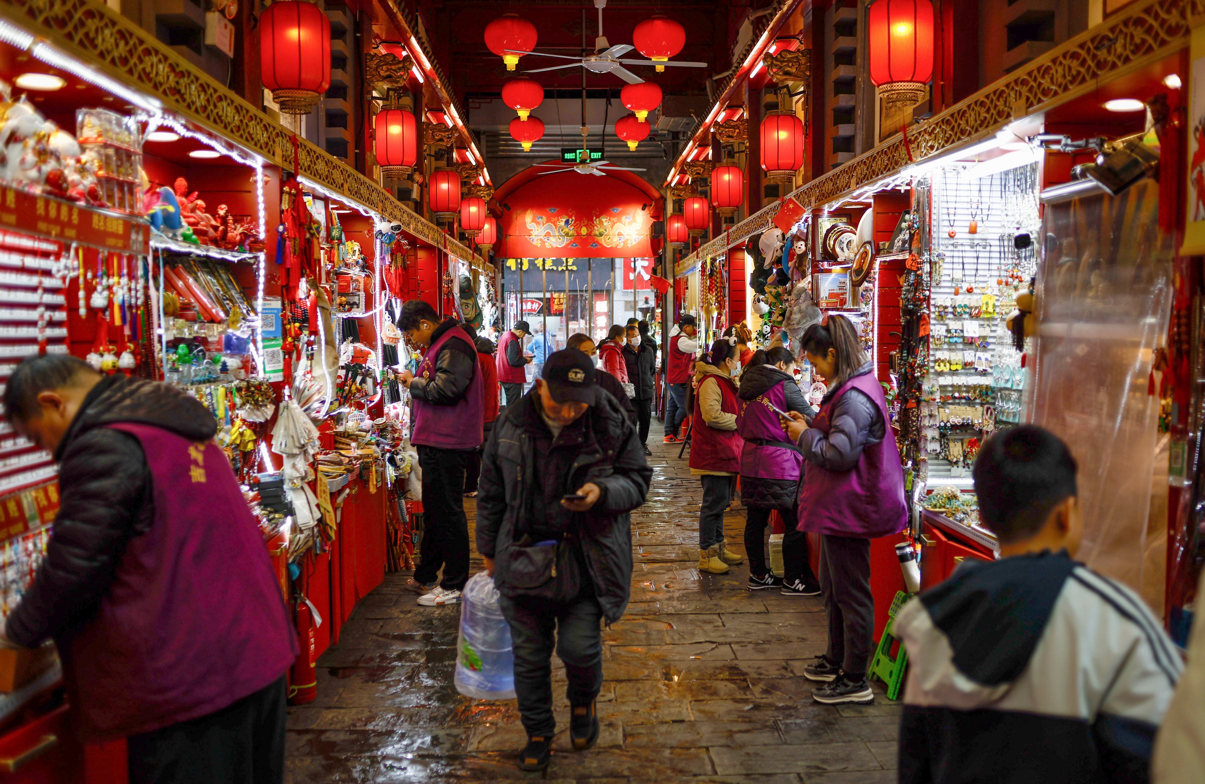 Even relatively affluent Chinese are not keen to invest or spend like before as the economy battles persistent deflation risks amid a property market slump and bleak business sentiment. Photo: EPA-EFE