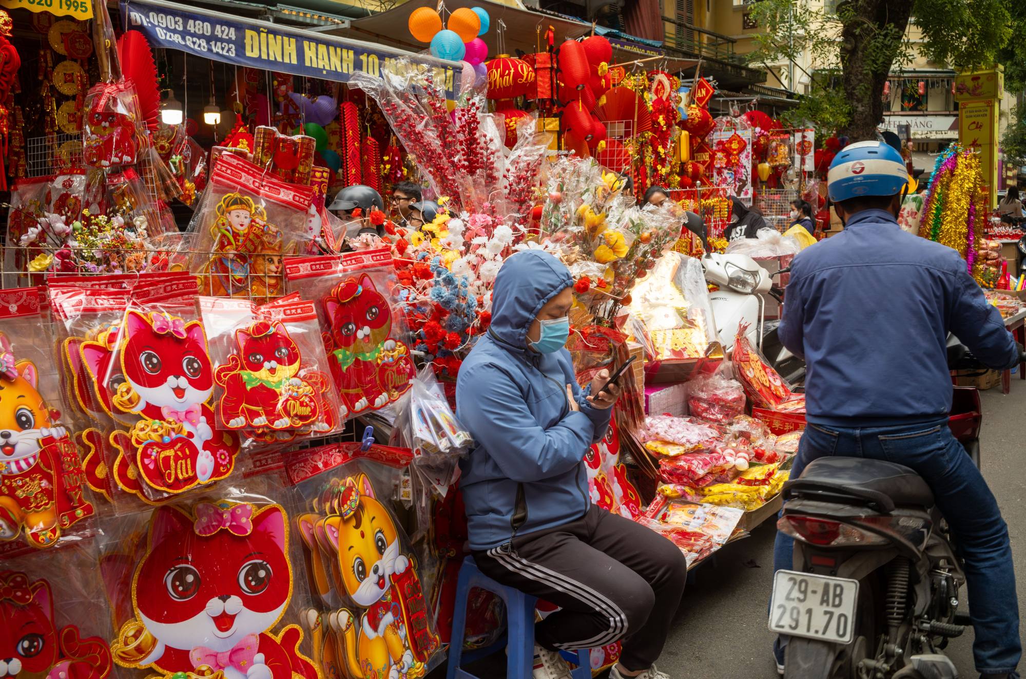 Red, yellow or huat? These are the colours you should wear this Chinese New  Year - CNA Lifestyle