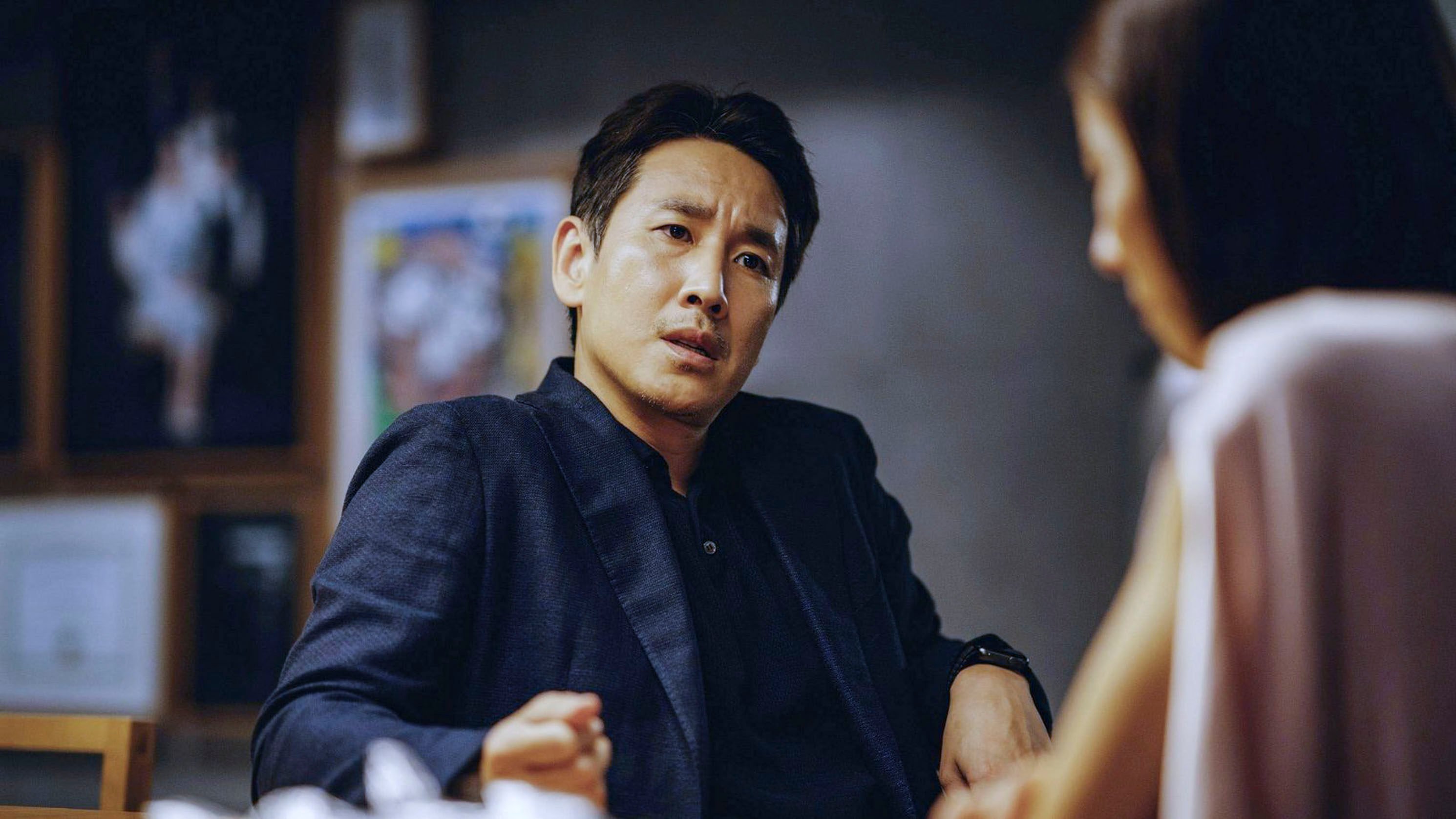 Korean actor Lee Sun-kyun in a still from Oscar best picture winner “Parasite”. With the actor’s death in an apparent suicide announced, we recall some of his most memorable screen roles. Photo: CJ Entertainment