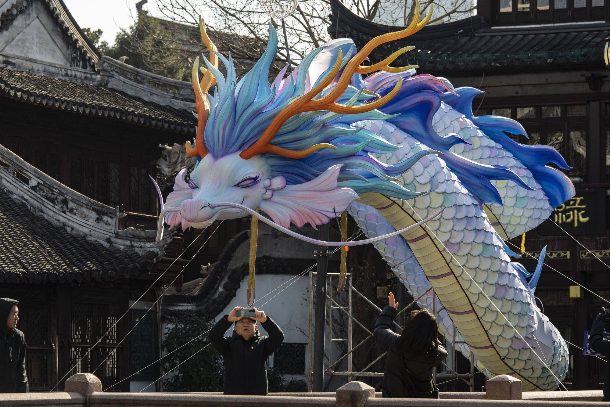 Visitors at Yuyuan Garden in Shanghai on December 23. In the Year of the Dragon, China’s stratagem is to pivot towards high-quality development and a uniquely Chinese modernisation in the context of great power competition. Photo: Bloomberg