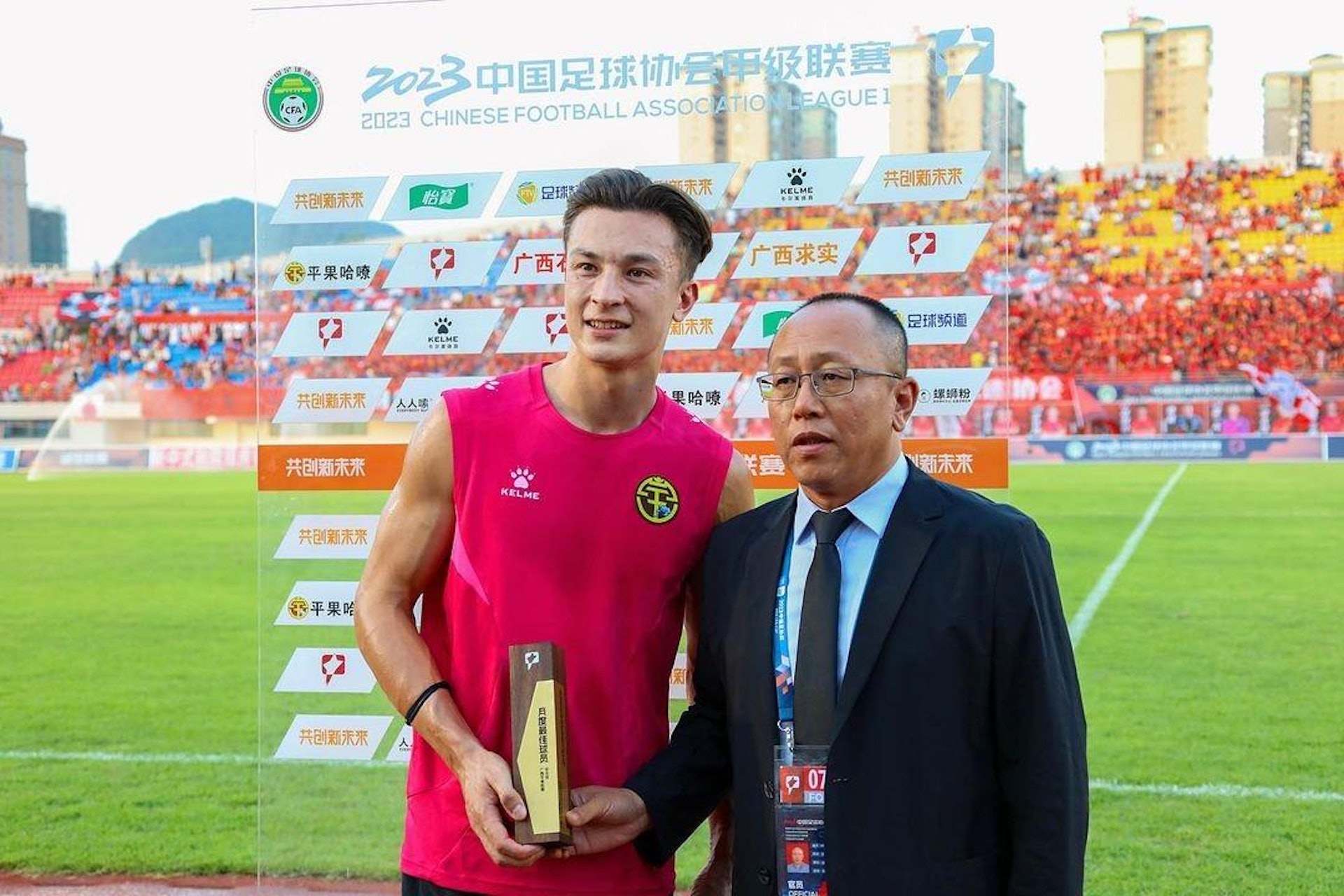 Matt Orr (left) has been recognised for his displays last season. Photo: Weibo/@安永佳MatthewOrr