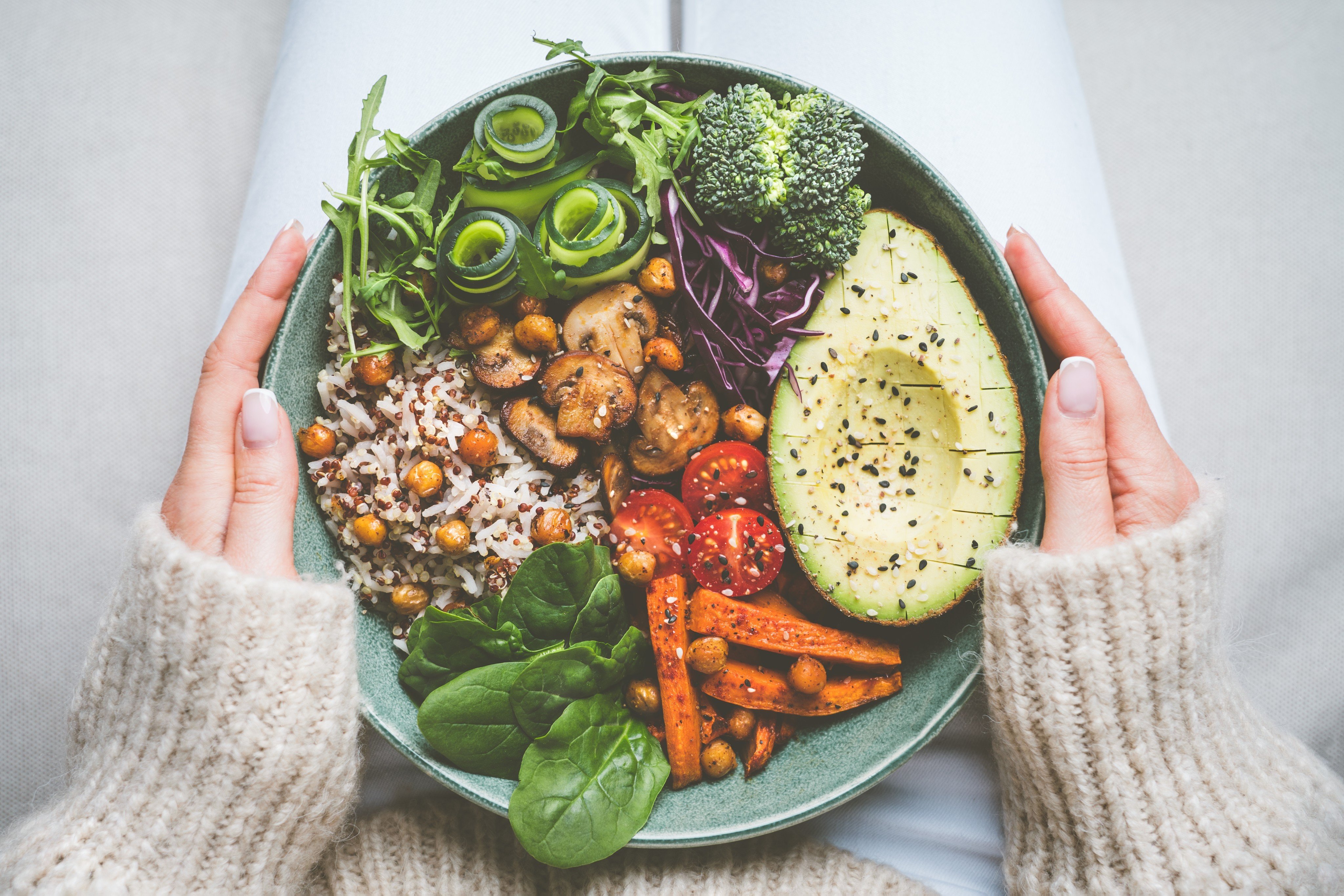 Eating a whole food, plant-based diet not only lowers the risk of you suffering from cardiovascular diseases and Alzheimer’s, but helps with erectile dysfunction and period pain, improves sleep and extends your life. Photo: Shutterstock