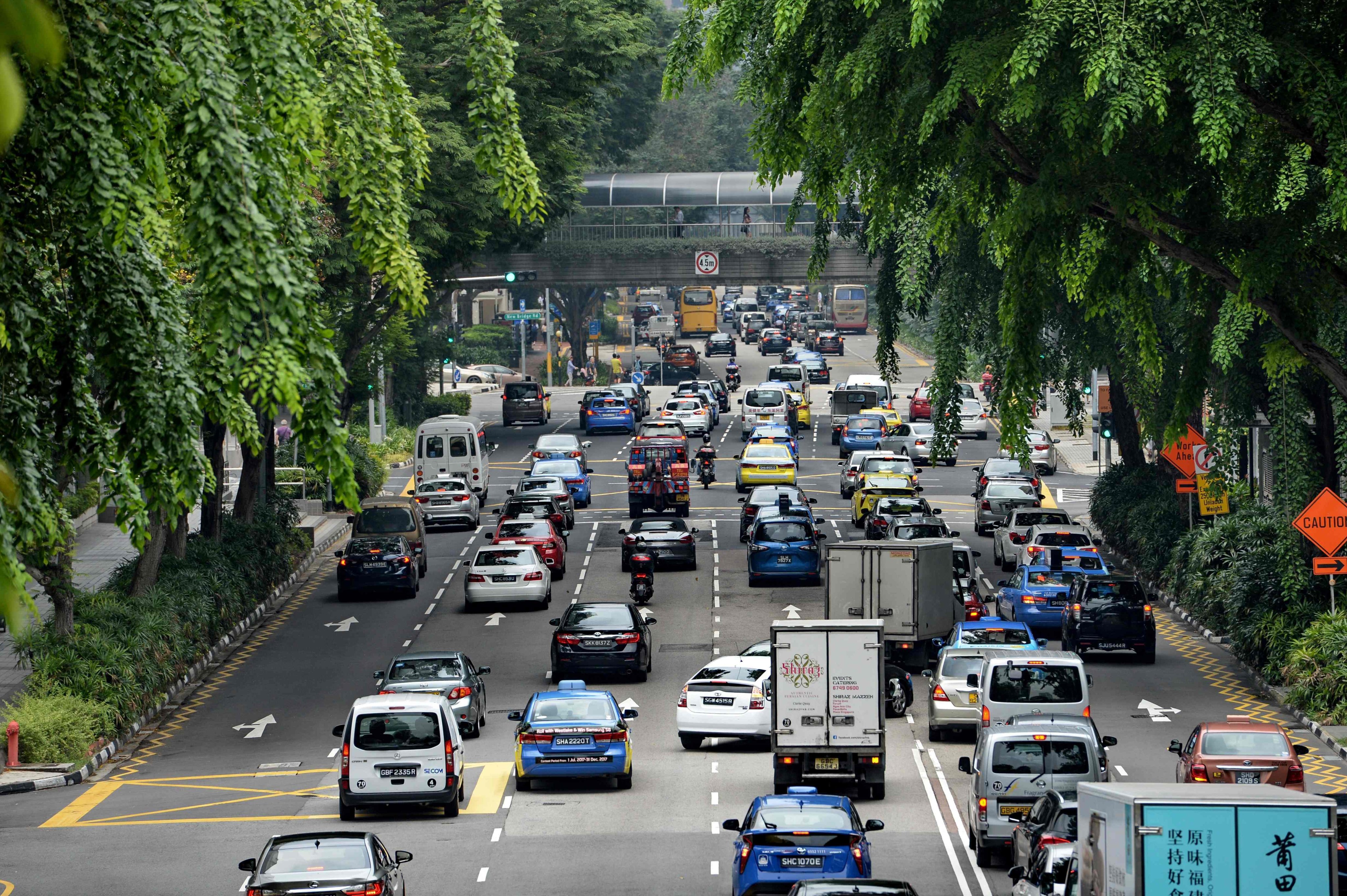 Автомобильный транспорт китая. Правостороннее движение транспортных средств. Транспорт на китайском. Какое движение в китае правостороннее или. Какое движение в китае правостороннее или.