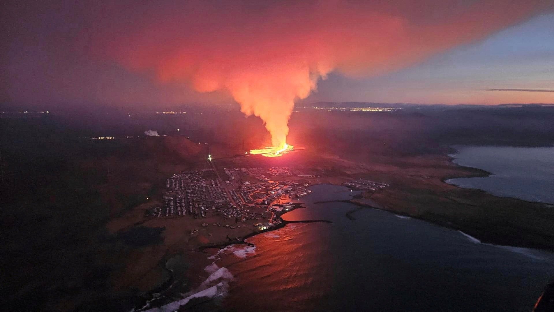 The volcano spewing lava and smoke as it erupts in Reykjanes Peninsula, Iceland. Photo: Iceland Civil Protection via Reuters