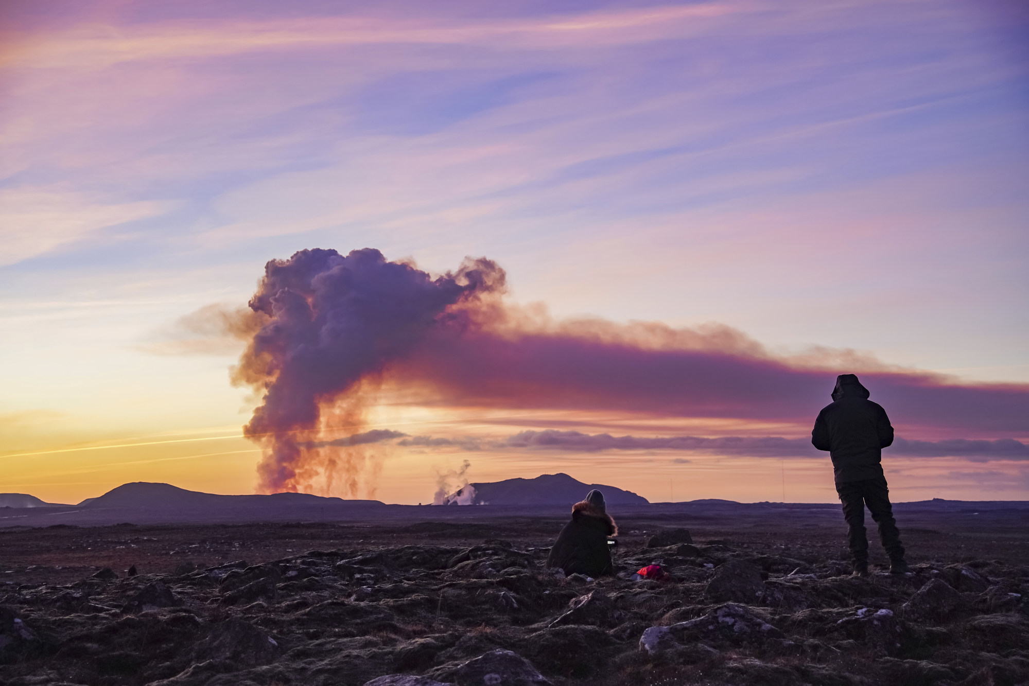 volcano erupts in iceland, lava reaches town and engulfs homes