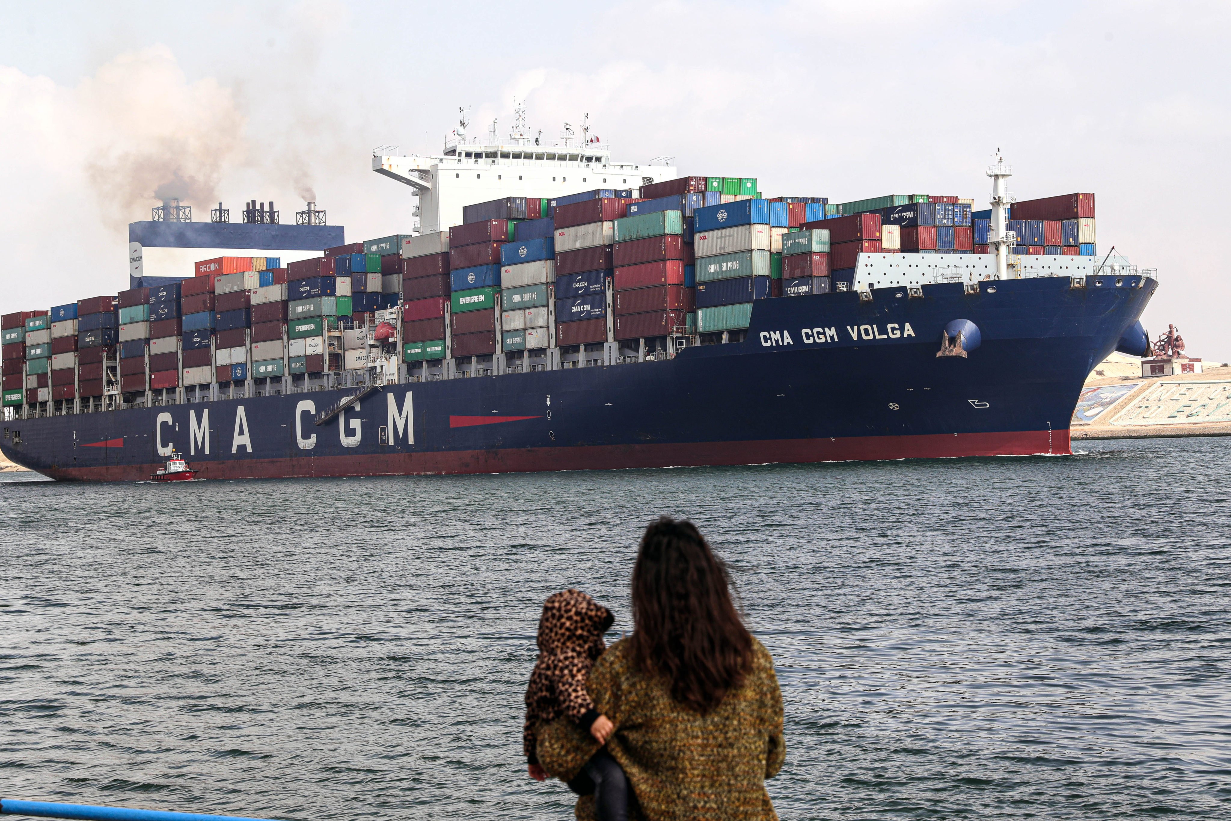 A cargo ship travels on the Suez Canal in Ismailia Province, Egypt, January 13, 2024. Photo: Xinhua