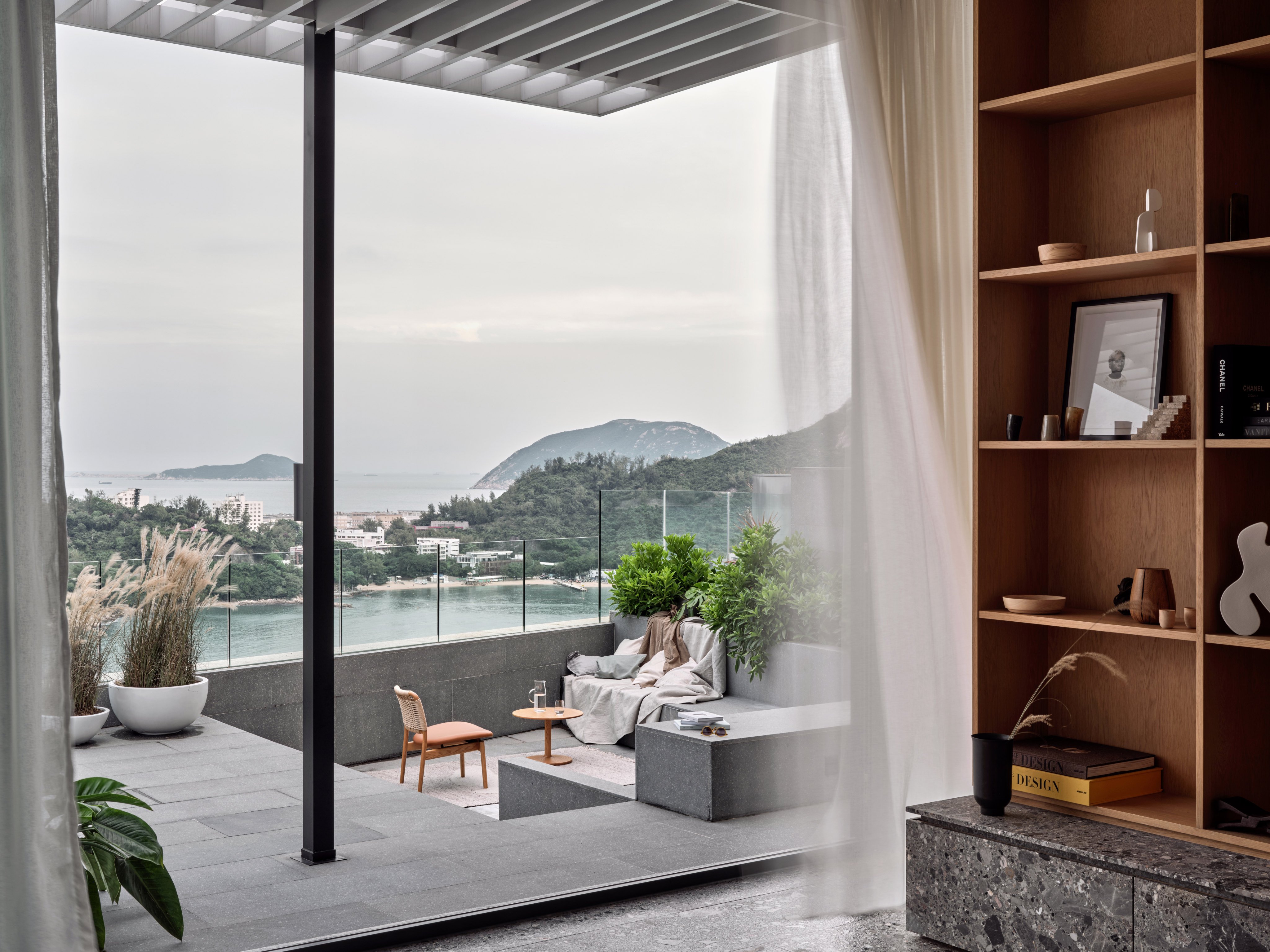 Once dark and heavy, this Hong Kong house is now a coastal-inspired bright and breezy home for a family of four. Photo: Jonathan Leijonhufvud