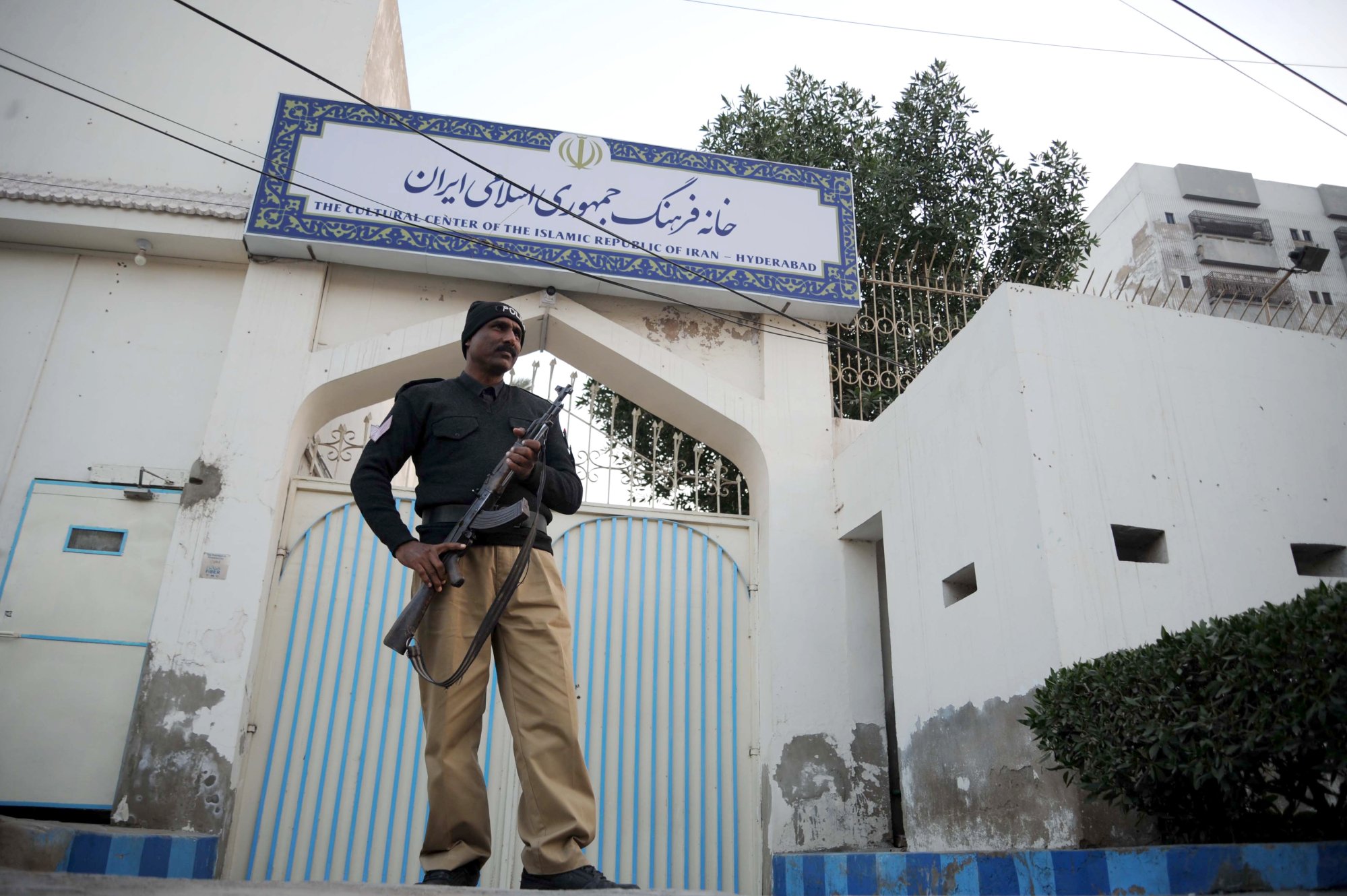 Pakistan retaliates with air strikes on Iran terrorist hideouts as