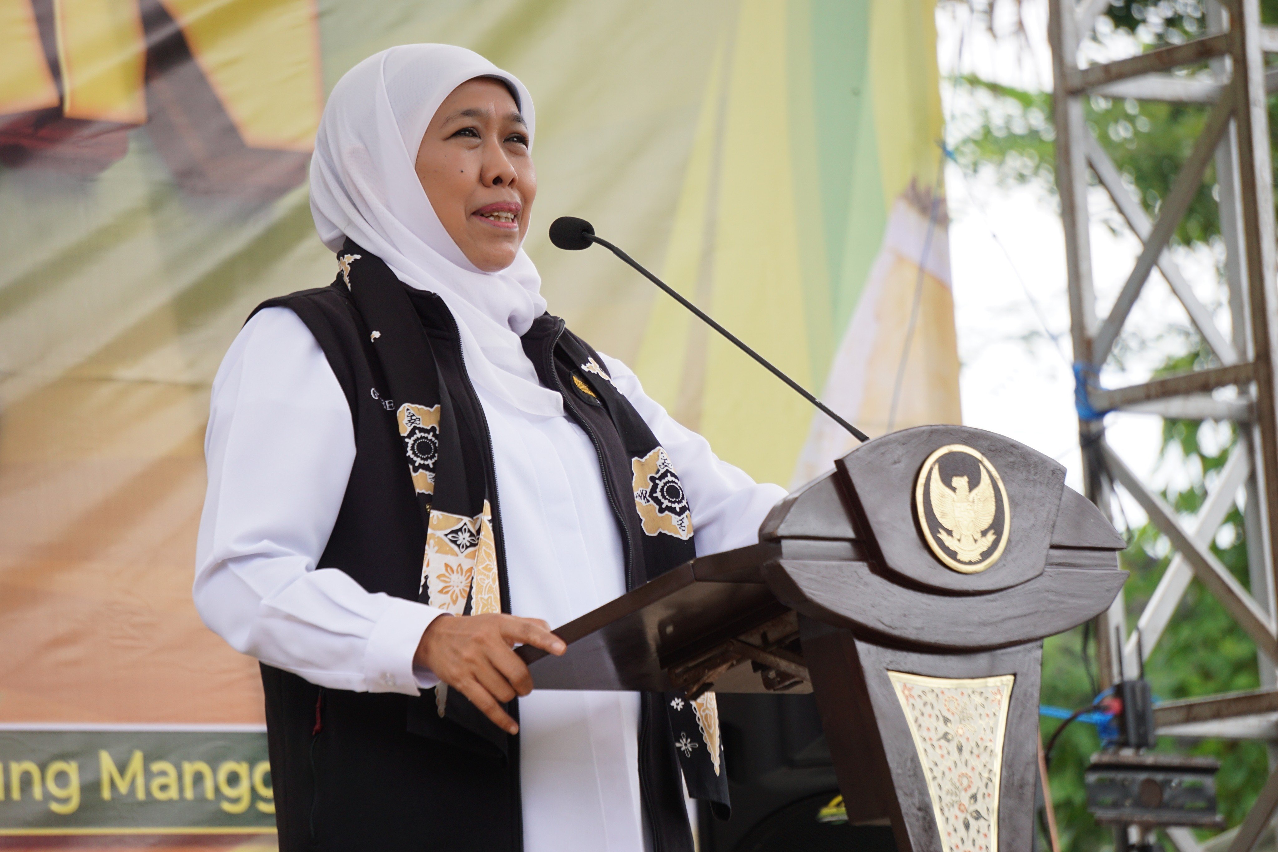 Khofifah Indar Parawansa, governor of East Java, speaks at a festival in Blitar on February 12, 2022. As a senior leader in Nahdlatul Ulama, the largest Islamic organisation in the world’s biggest Muslim nation, Khofifah’s influence extends to vote banks beyond East Java. Photo: Shutterstock