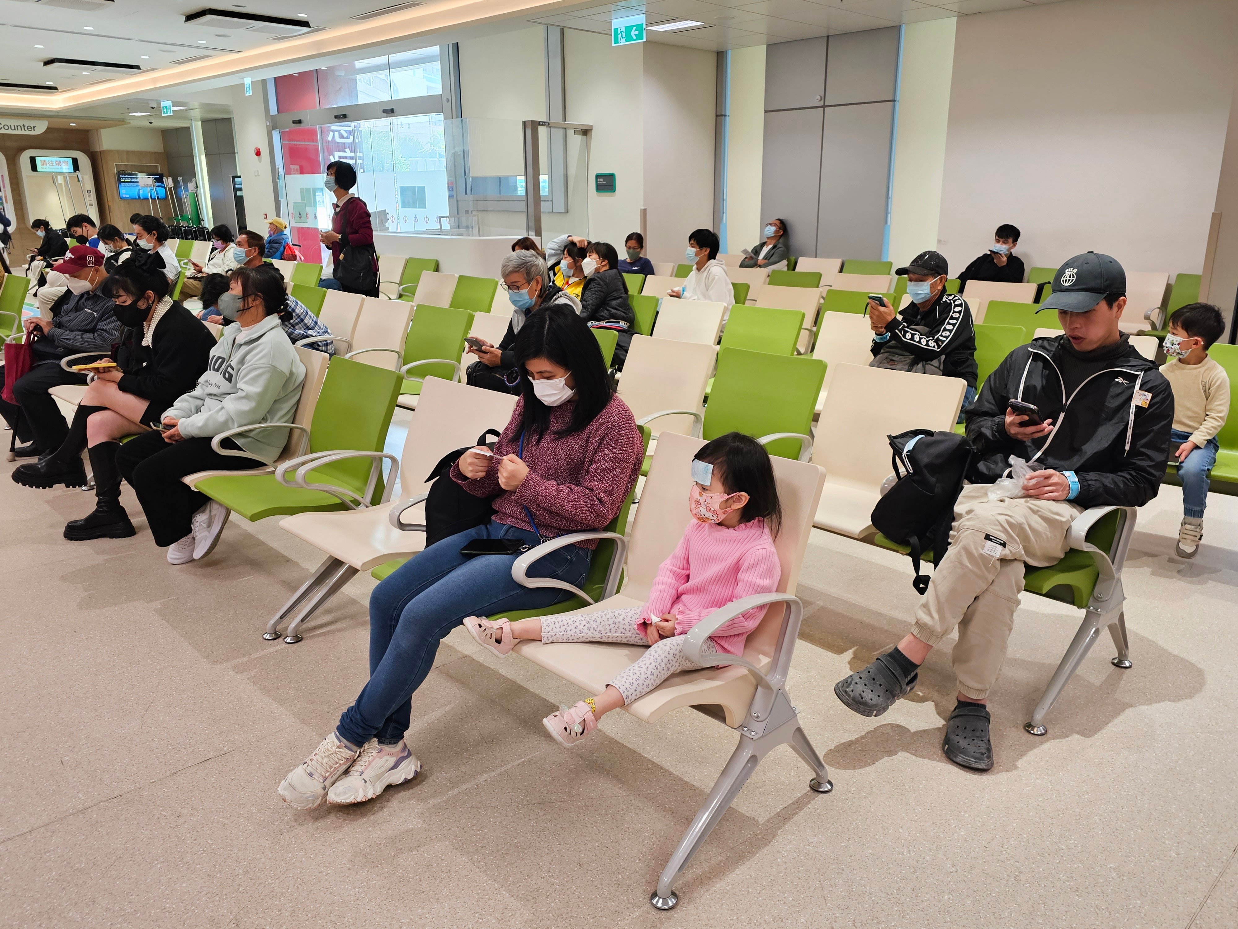 People wait in the A&E department at Kwong Wah Hospital in Mong Kok, on January 6. Photo: Edmond So
