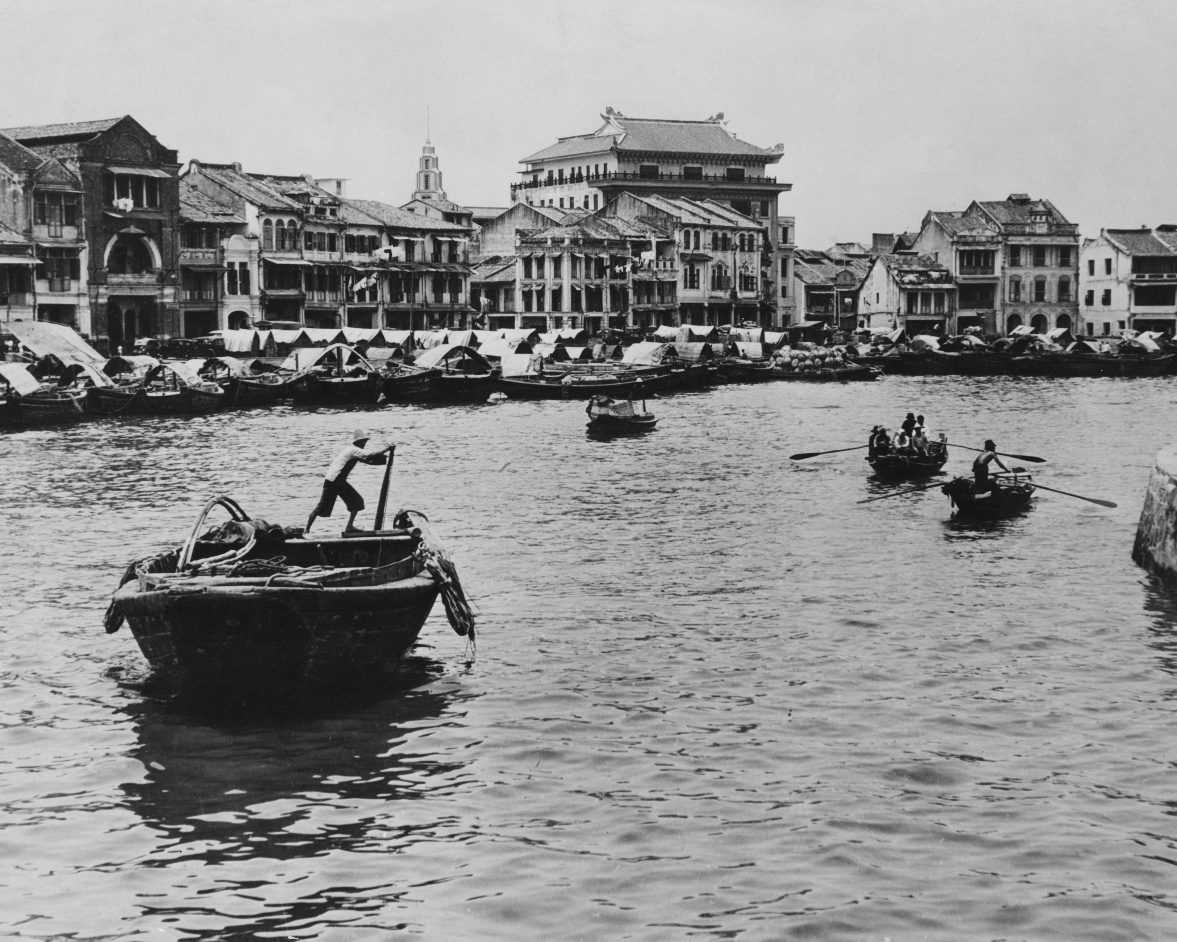 Sampans in Singapore harbour, circa 1955. Today air travel is the most popular way to get between China, including Hong Kong, and Southeast Asia, but decades ago coastal shipping connected ports in the region. Photo: Getty Images