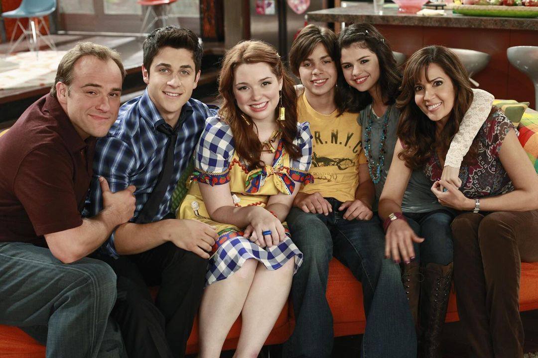 Some of the original cast of Wizards of Waverly Place, such as Selena Gomez (second from right) and David Henrie (second from left) will be appearing in its upcoming reboot. Photo: @jenniferstone/Instagram