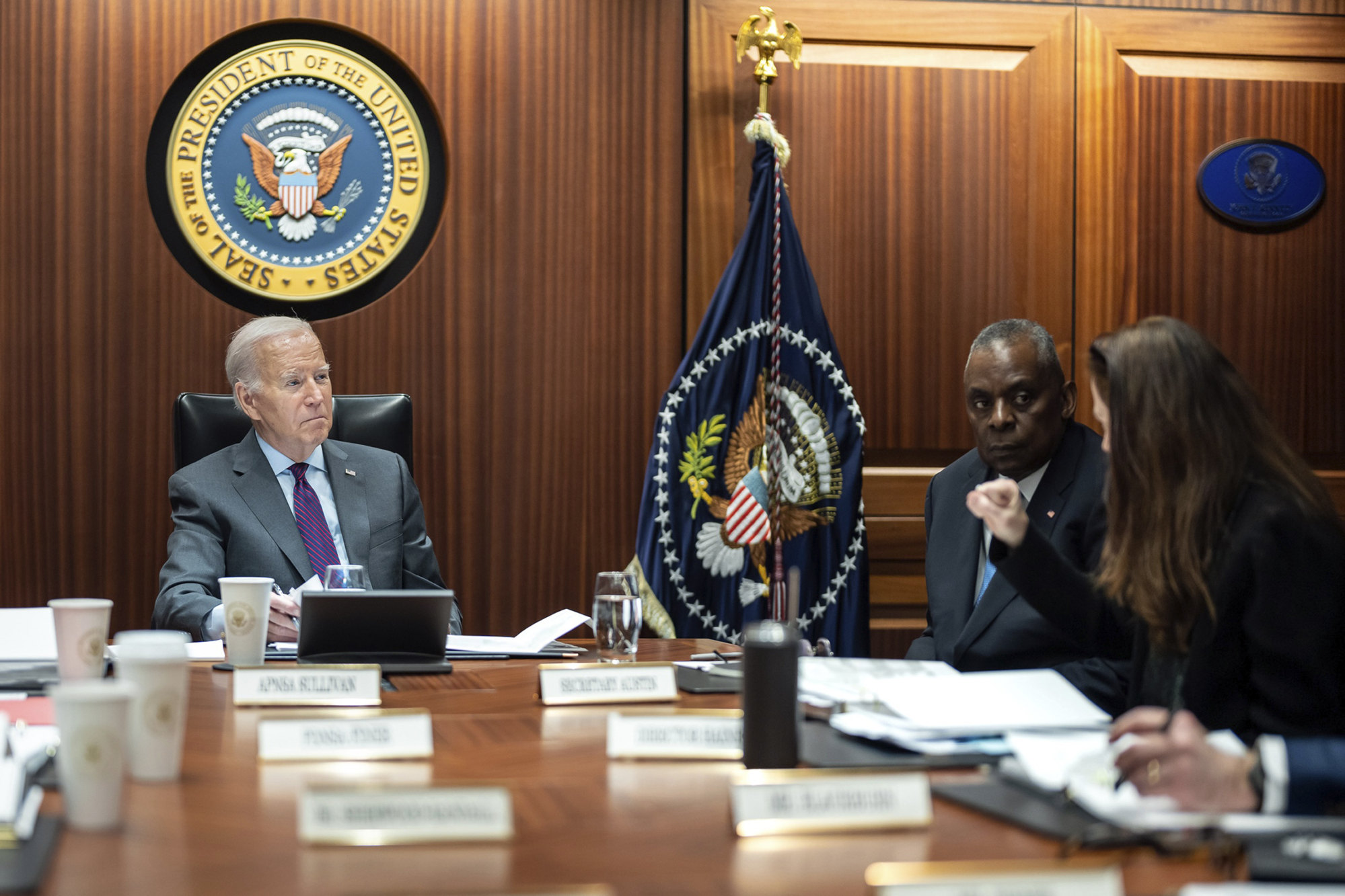 US President Joe Biden and Defence Secretary Lloyd Austin listens receive a briefing. Photo: White House
