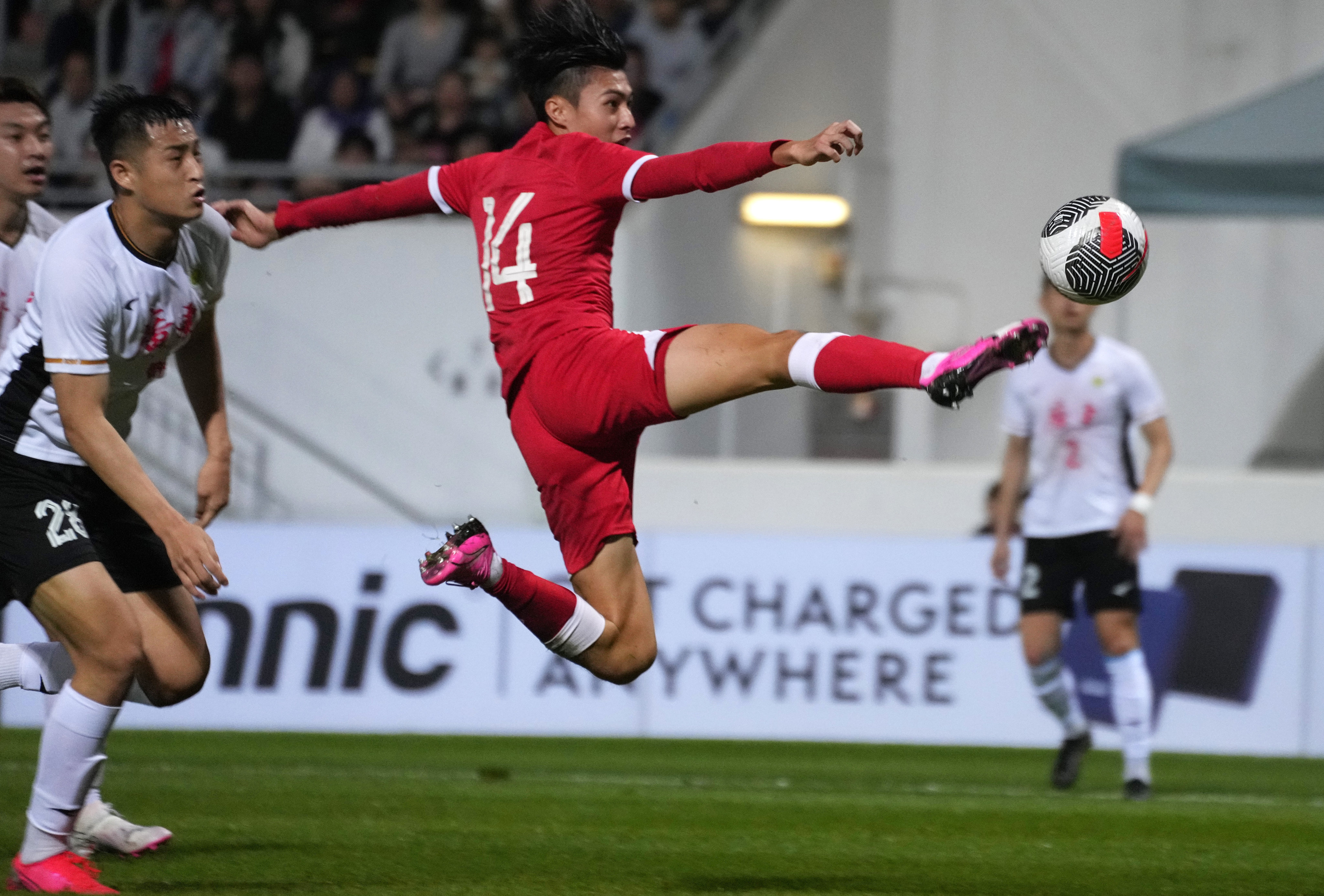 Hong Kong were backed by an ardent home support against Guangdong. Photo: Elson Li