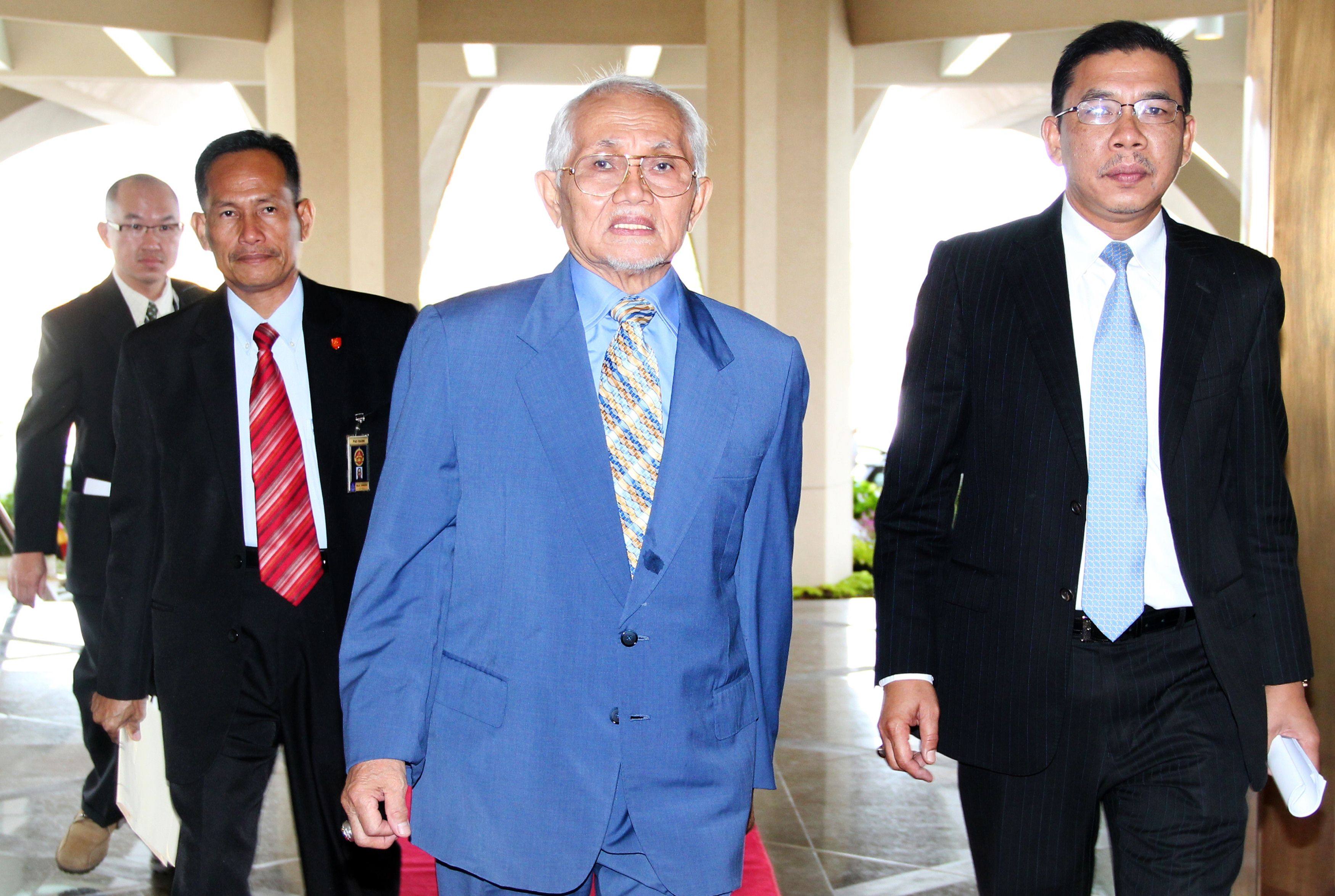 Taib Mahmud arrives at the Sarawak State Legislative Assembly on May 21, 2013. File photo: AFP 