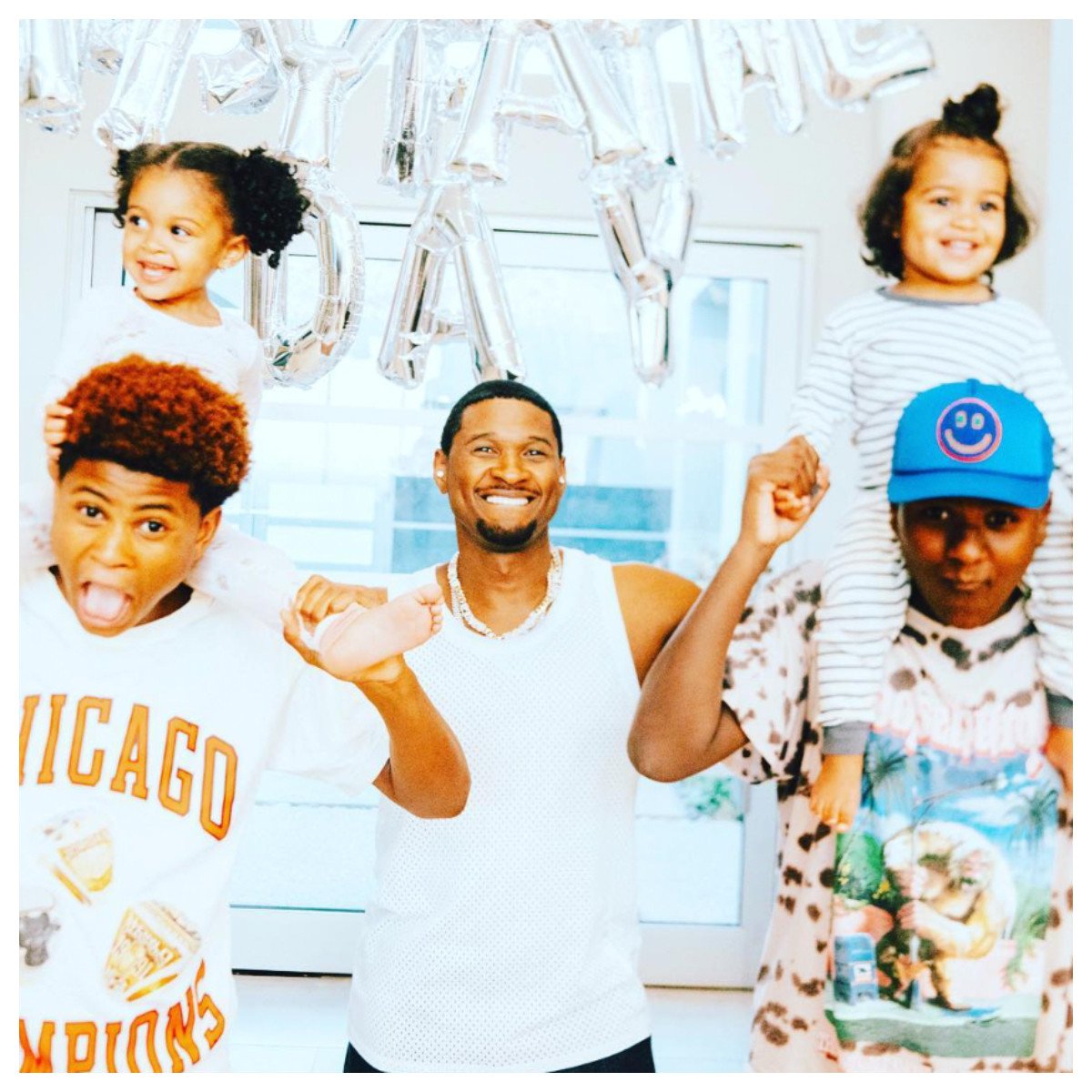 Meet Super Bowl halftime star Usher's happy blended family: the 'Yeah'  singer has 4 kids from 2 baby mamas, including current partner Jenn  Goicoechea – but which already critiques his performances?