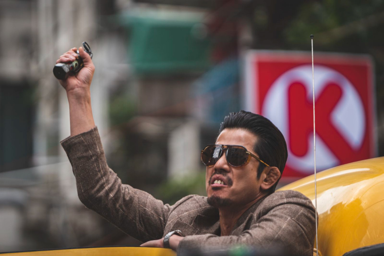 Aaron Kwok in a still from Rob N Roll.
