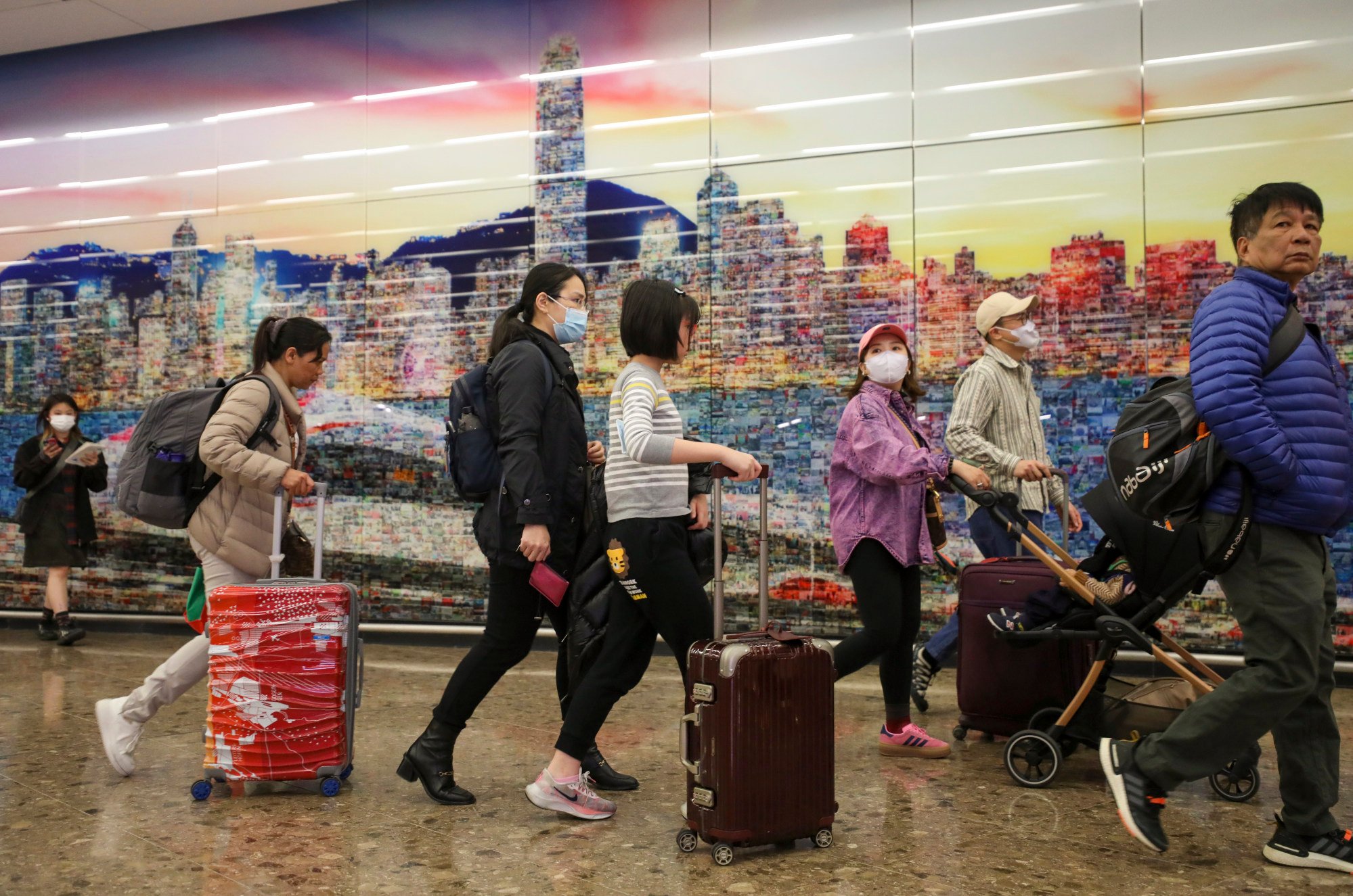 Mainland Chinese make only day trips to Hong Kong as city loses allure