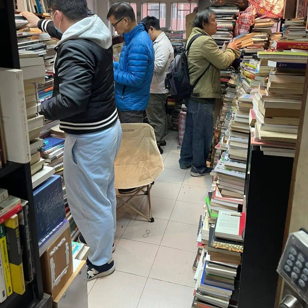 Readers visit Prejudice Bookstore on its last days of operation in a Kwun Tong factory building. Photo: Instagram/@prejudicebooks_