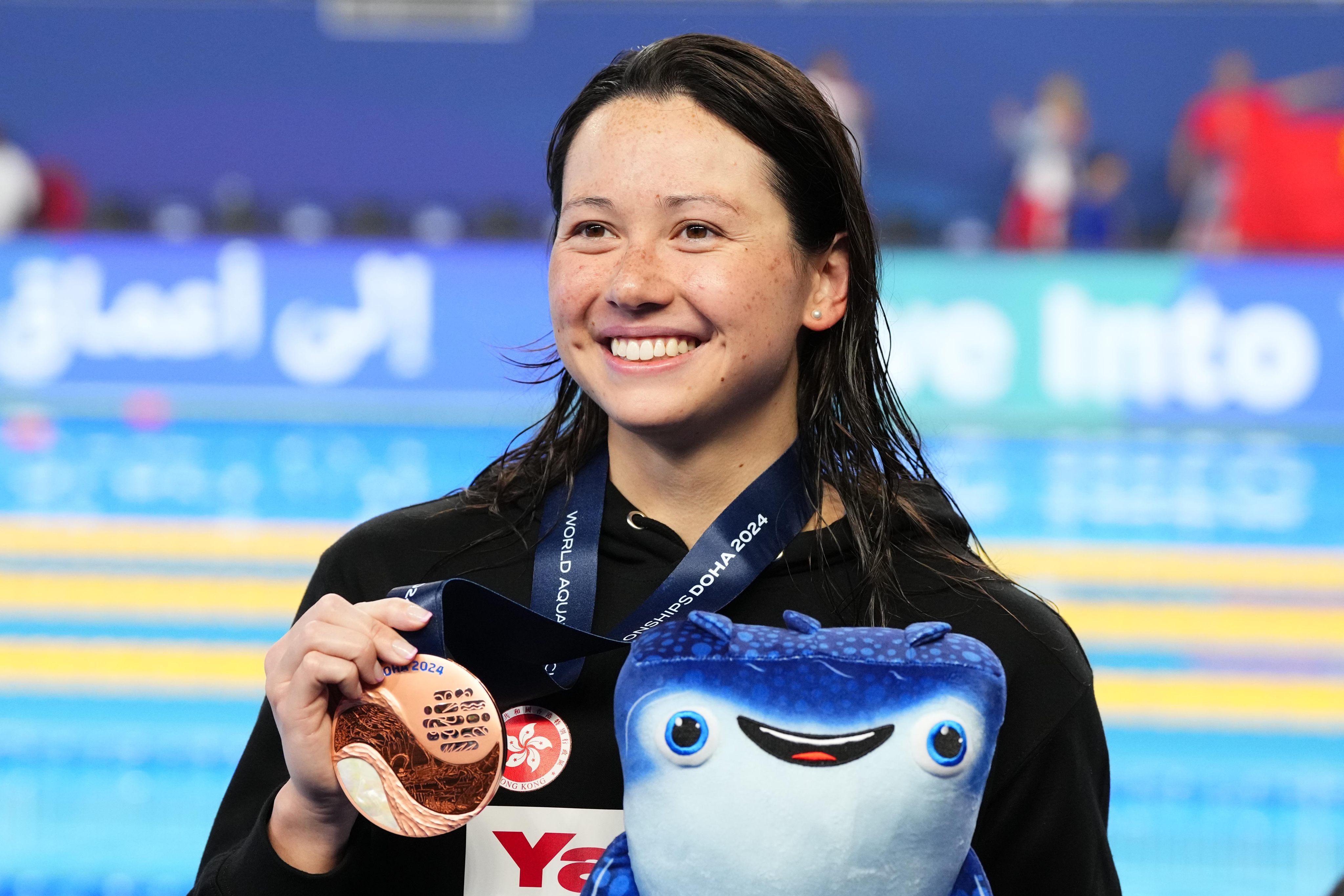 Siobhan Haughey displays her bronze medal after the 100m breaststroke final in Qatar. Photo: AP