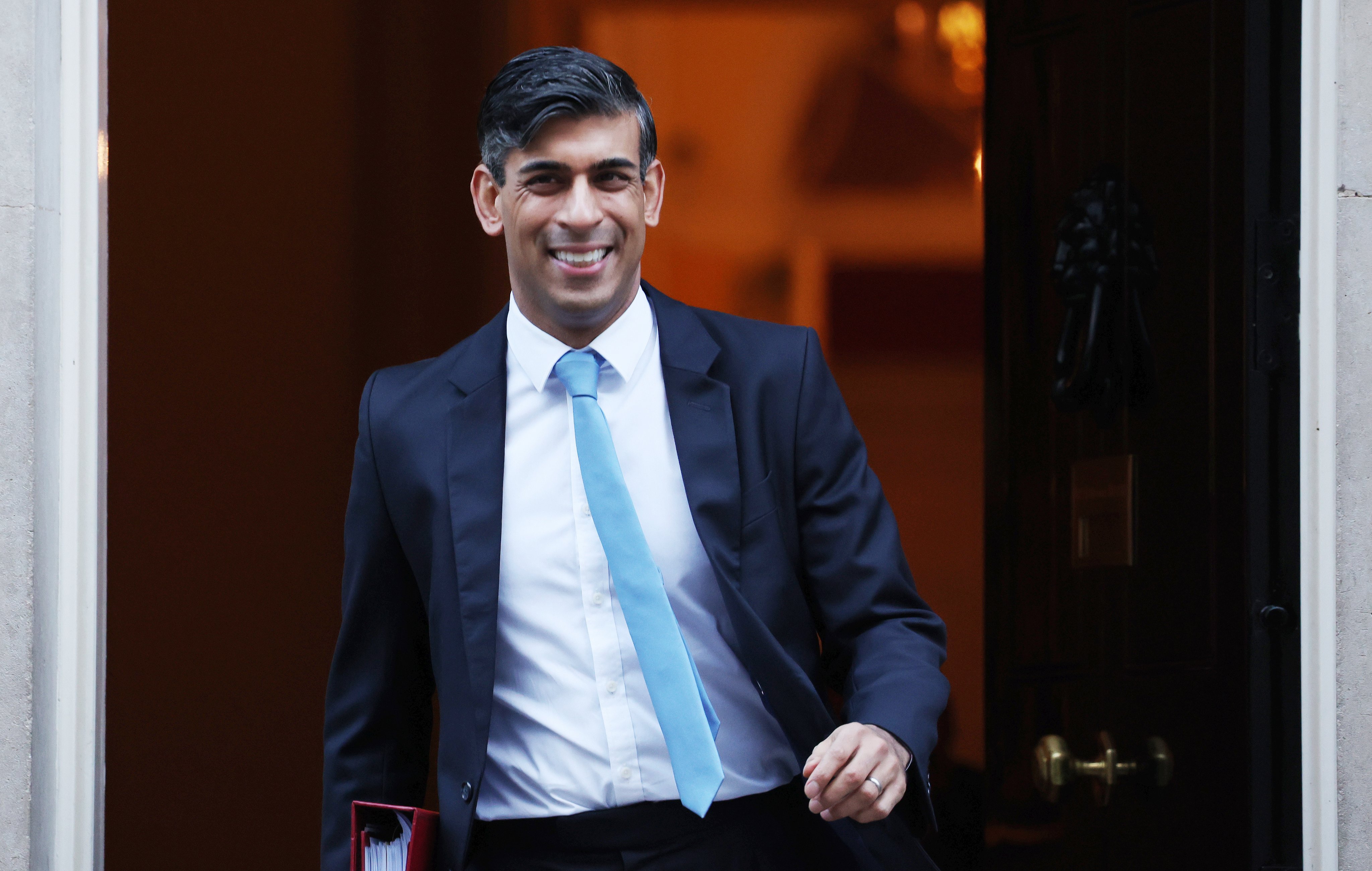 British Prime Minister Rishi Sunak follows the 36-hour monk fast that practitioners claim improves digestion, mental clarity and sleep quality, as well as helping with weight loss and food cravings. Photo: EPA-EFE