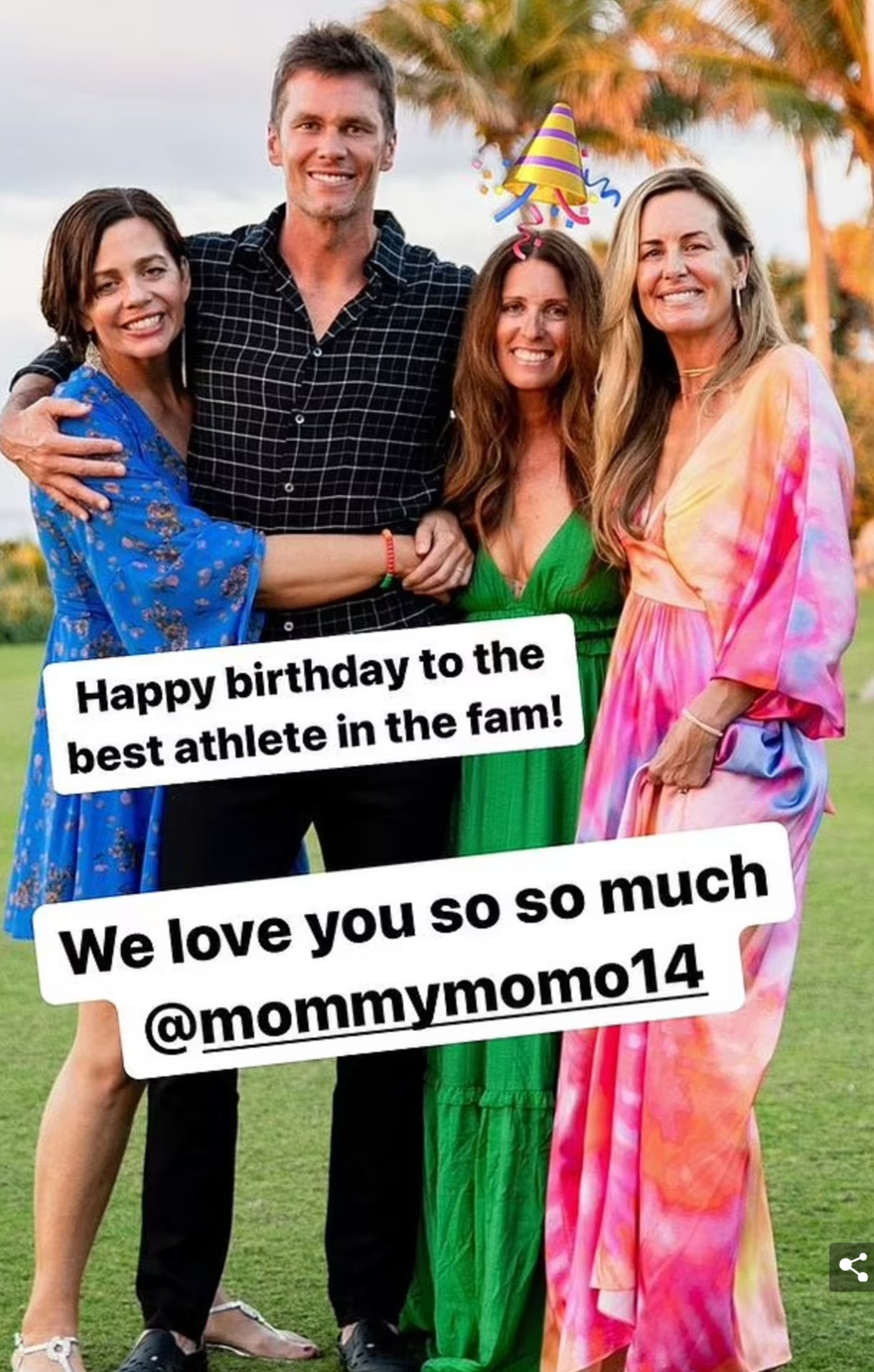 Tom Brady with his three sisters Maureen, Julie and Nancy. Photo: @tombrady/Instagram