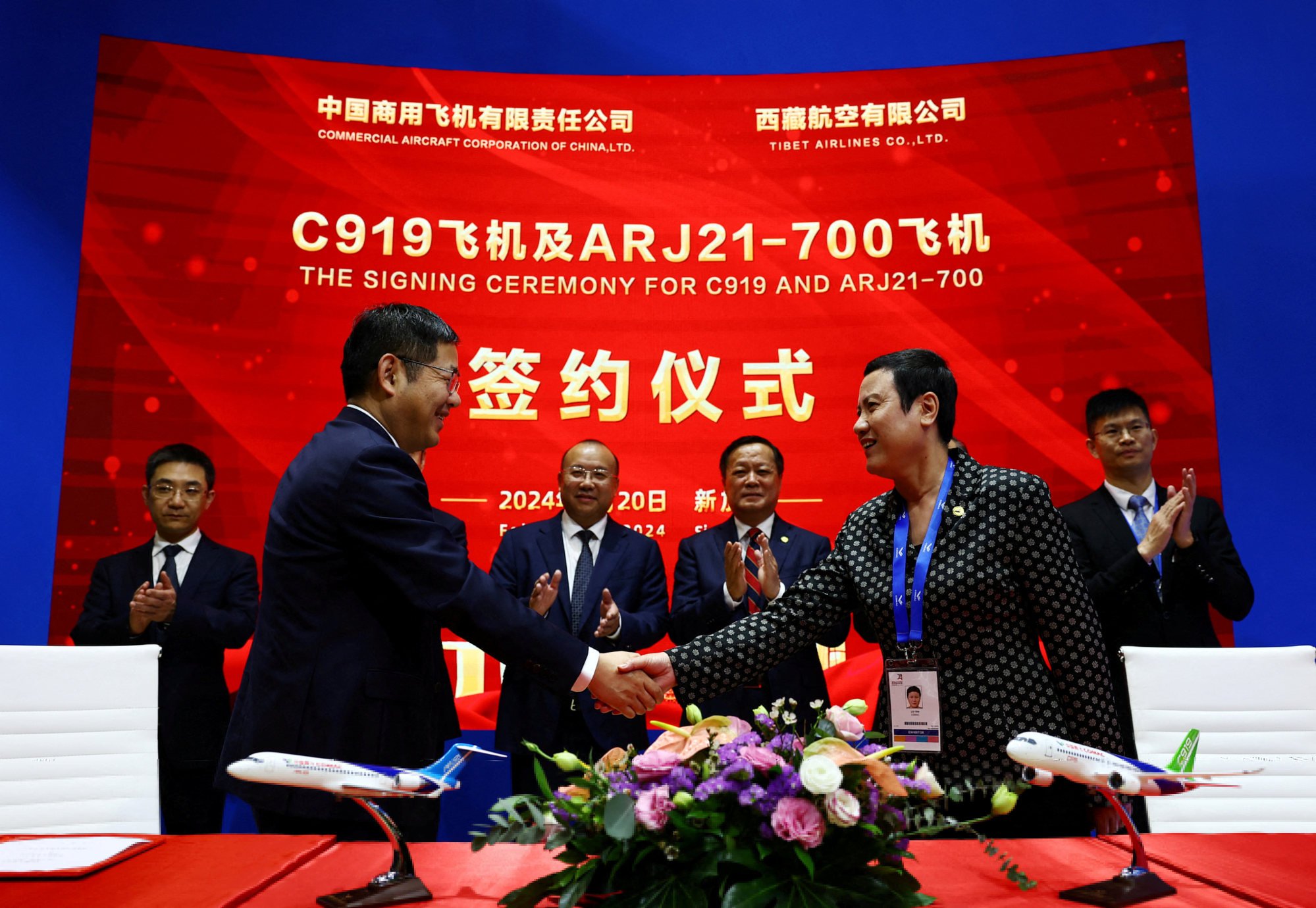 Singapore Airshow: Το εγχώριο αεροσκάφος C919 της Κίνας λαμβάνει 40 παραγγελίες στο διεθνές ντεμπούτο του