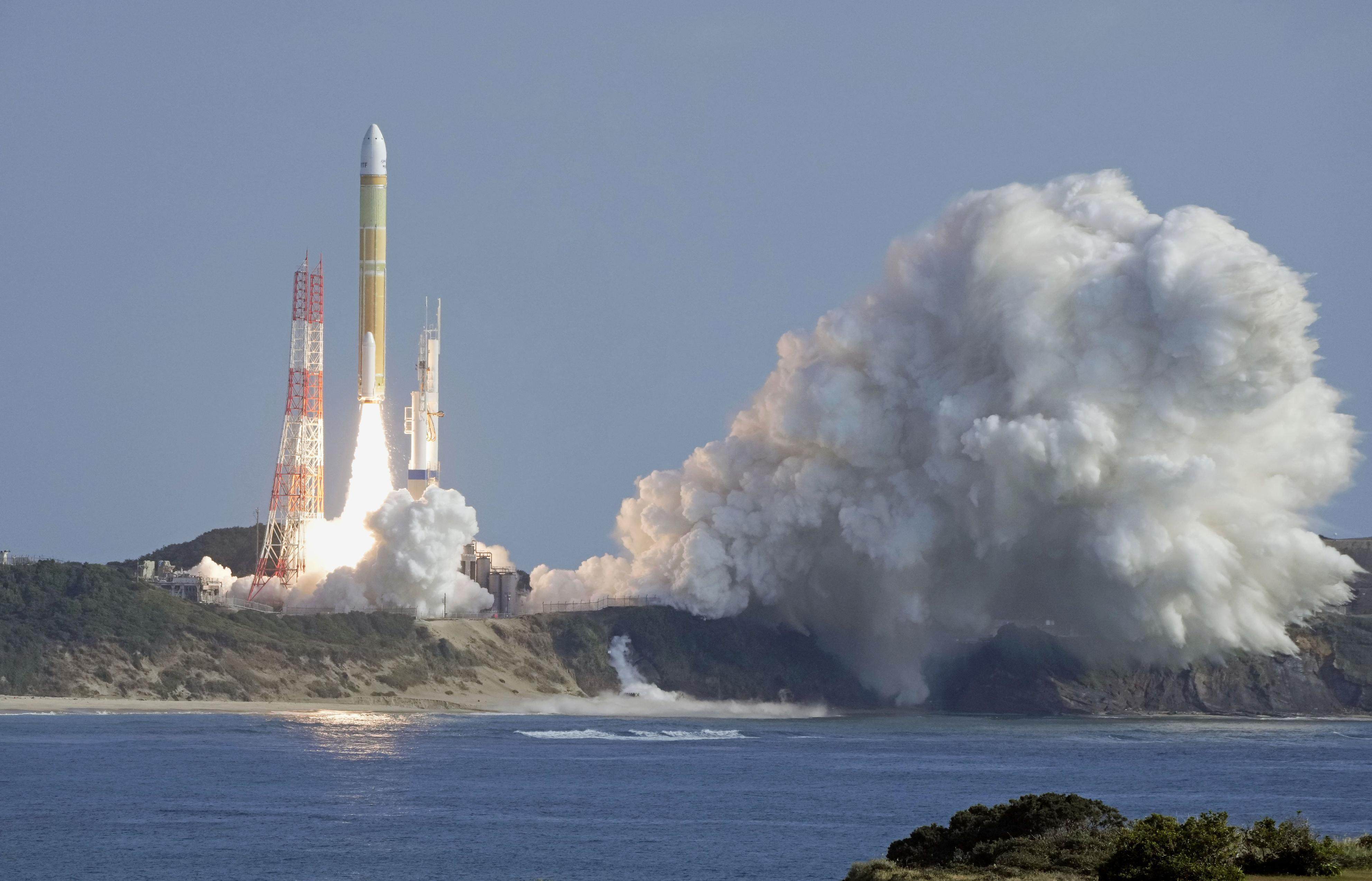 Japan’s H3 rocket carrying a dummy satellite and two functioning microsatellites lifts off from the Tanegashima Space Centre in Minamitane, Japan’s Kagoshima prefecture, on Saturday. Photo: Kyodo