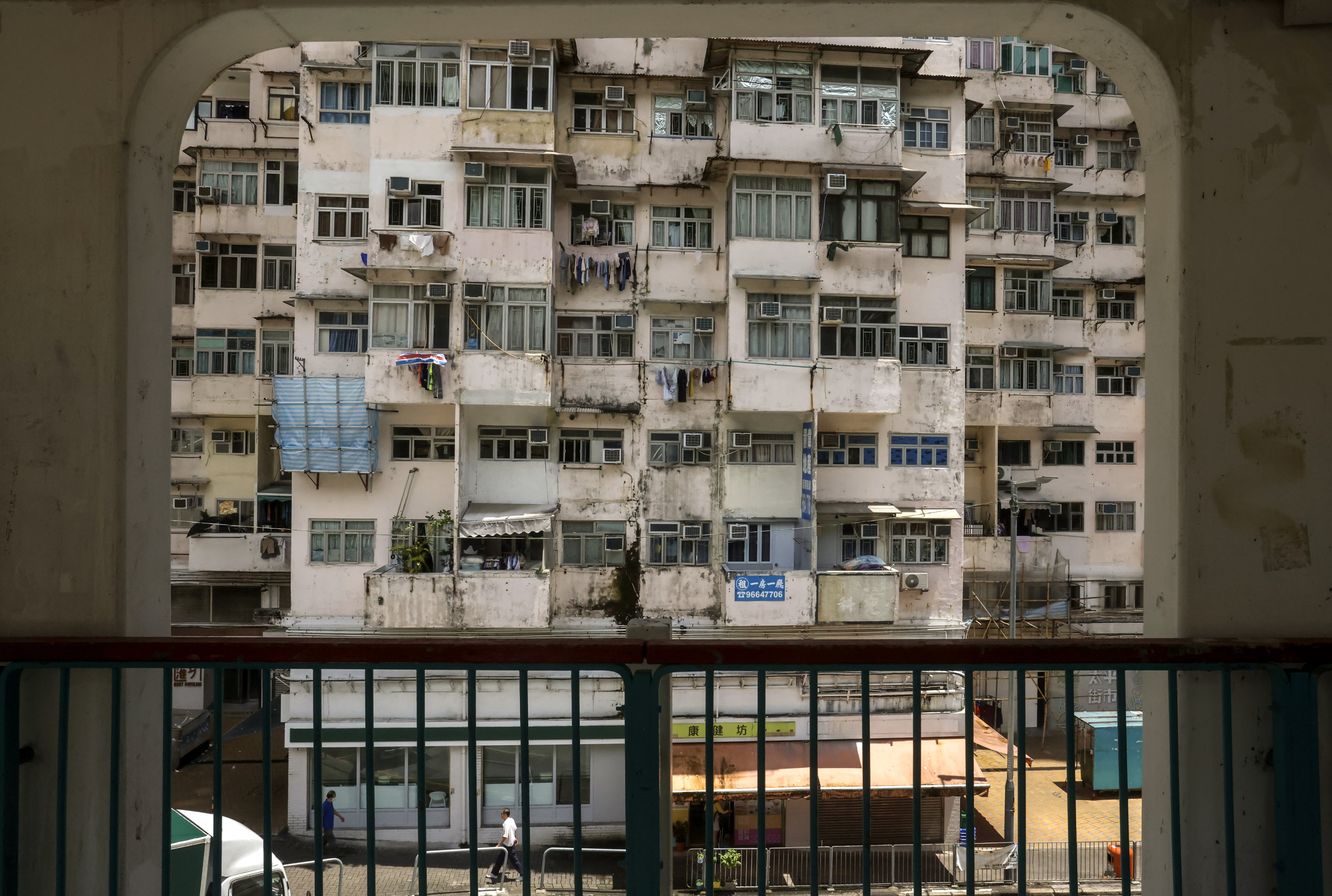 Ageing buildings in Quarry Bay. The watchdog has offered four suggestions for improving industry, including adopting a standardised quotation template as well as a cost-effective and efficient dispute resolution system. Photo: Jonathan Wong