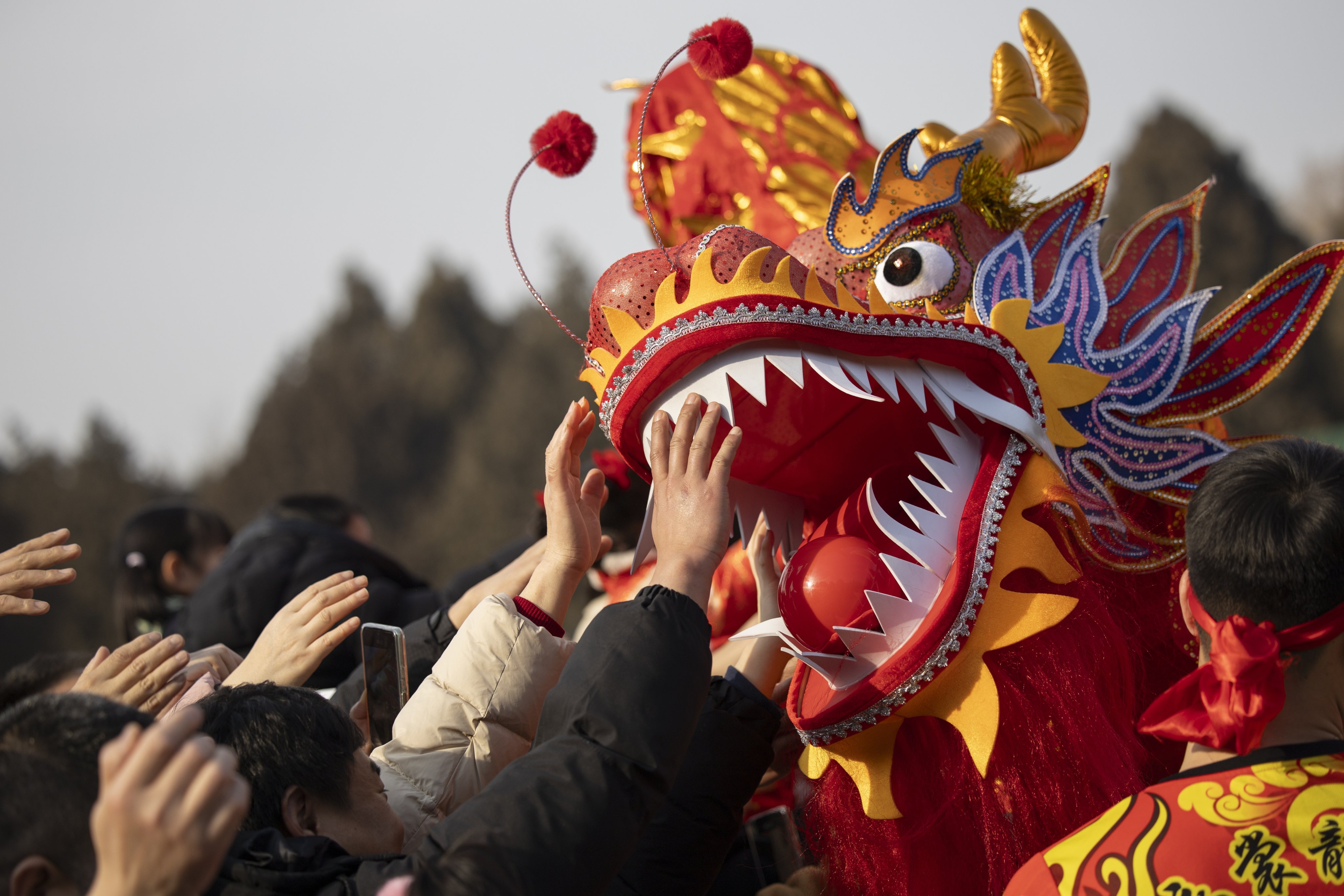 Is it a dragon or a lóng? One language-related controversy that has reared it’s scaly head this Lunar New Year is how the animal’s Chinese name is translated into English. Photo: EPA-EFE