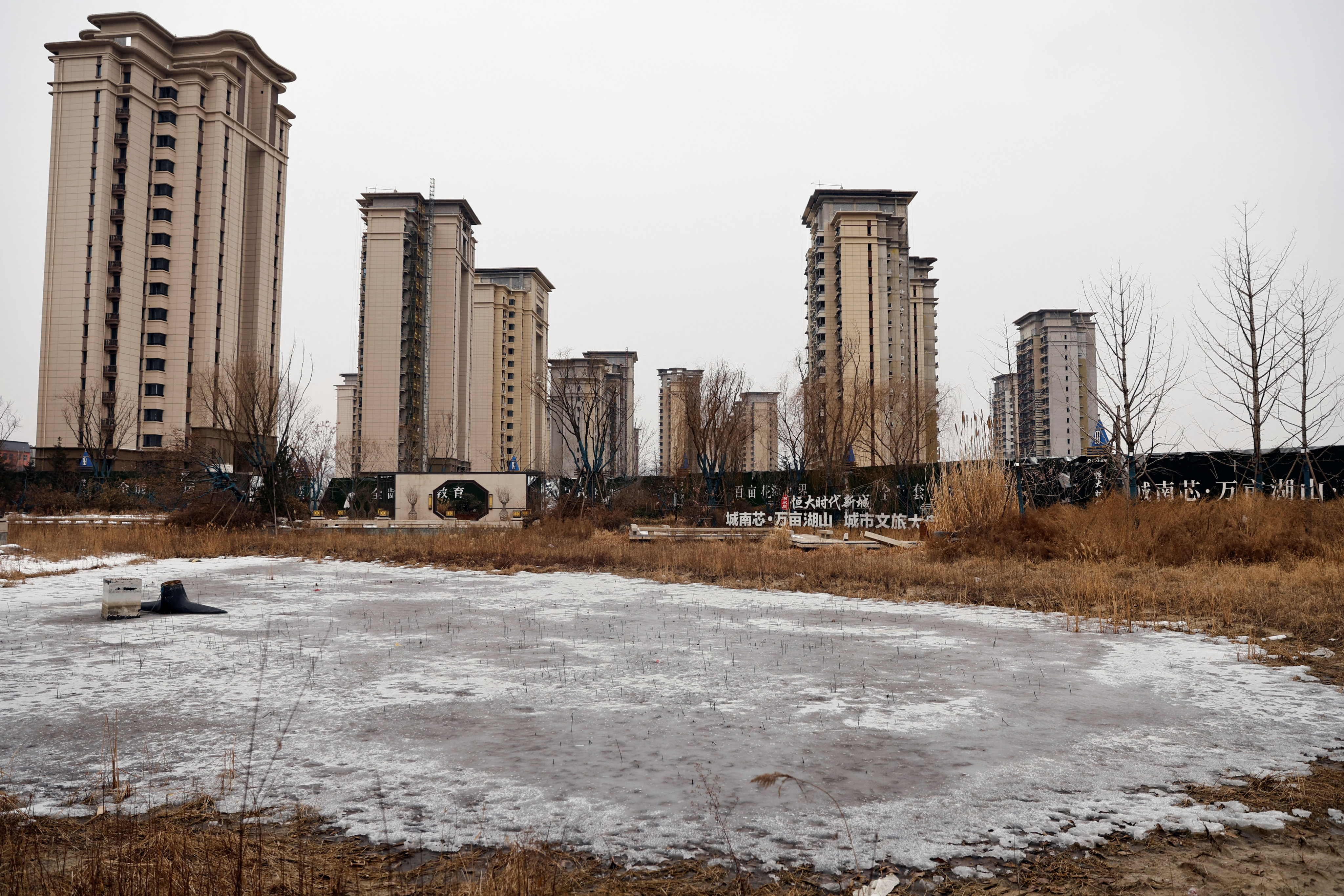 A view of an unfinished residential compound developed by China Evergrande Group on the outskirts of Shijiazhuang, Hebei province. Photo: Reuters