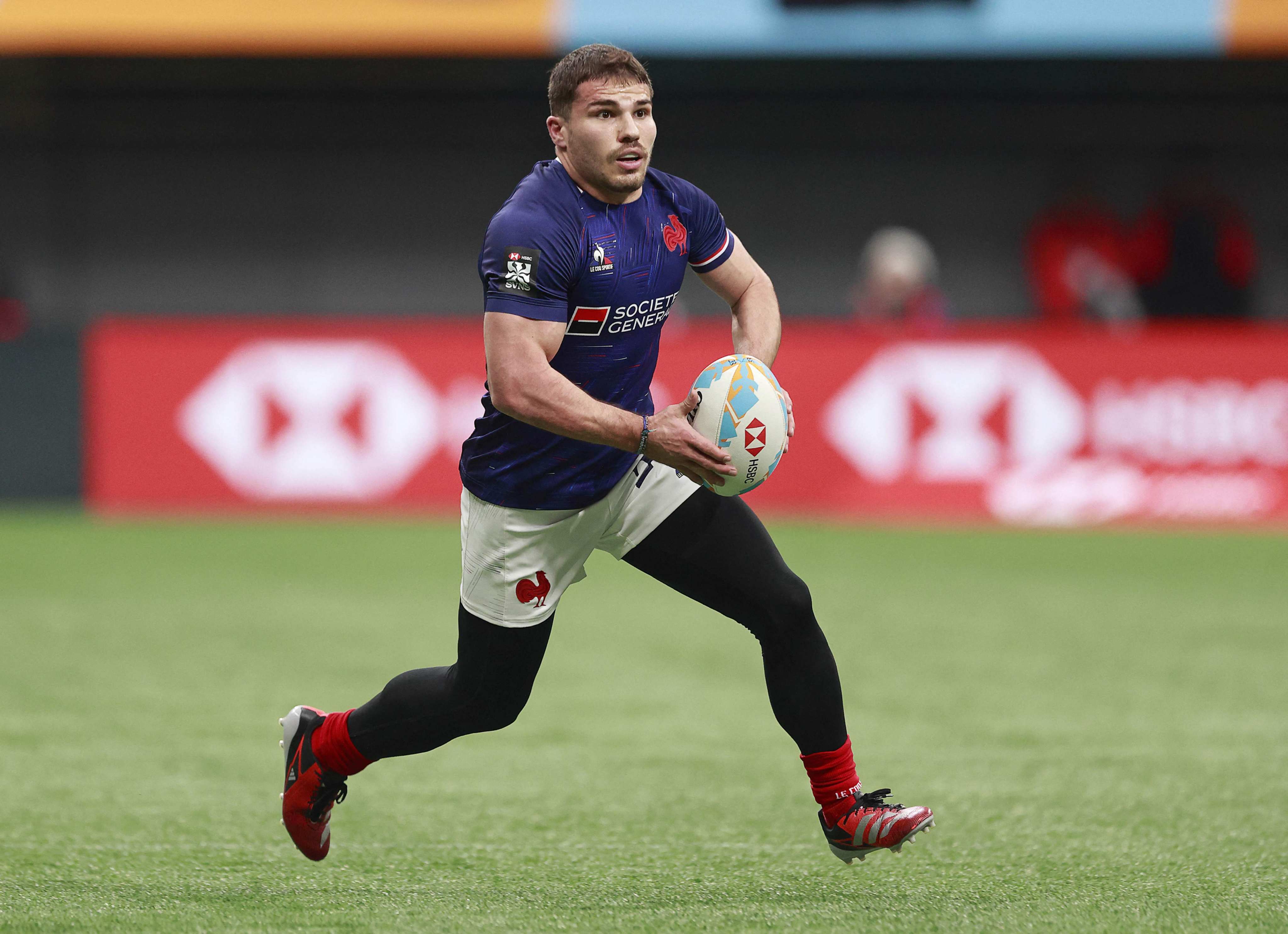 Antoine Dupont on the run for France in his debut HSBC SVNS tournament in Vancouver. Photo: Getty Images via AFP