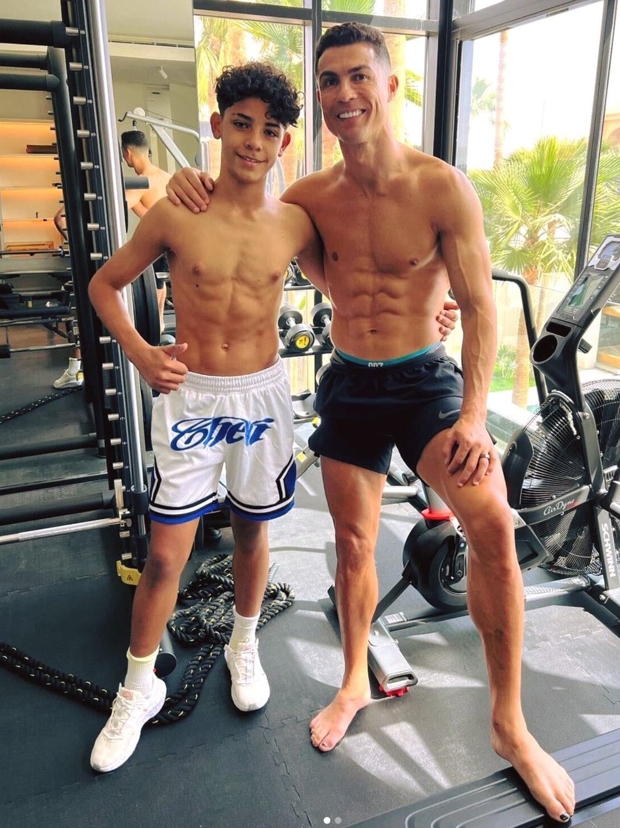 Father son gym selfie: Cristiano Ronaldo recently posted a photo of him and his son in a Saudi gym. Photo: @cristiano/Instagram 