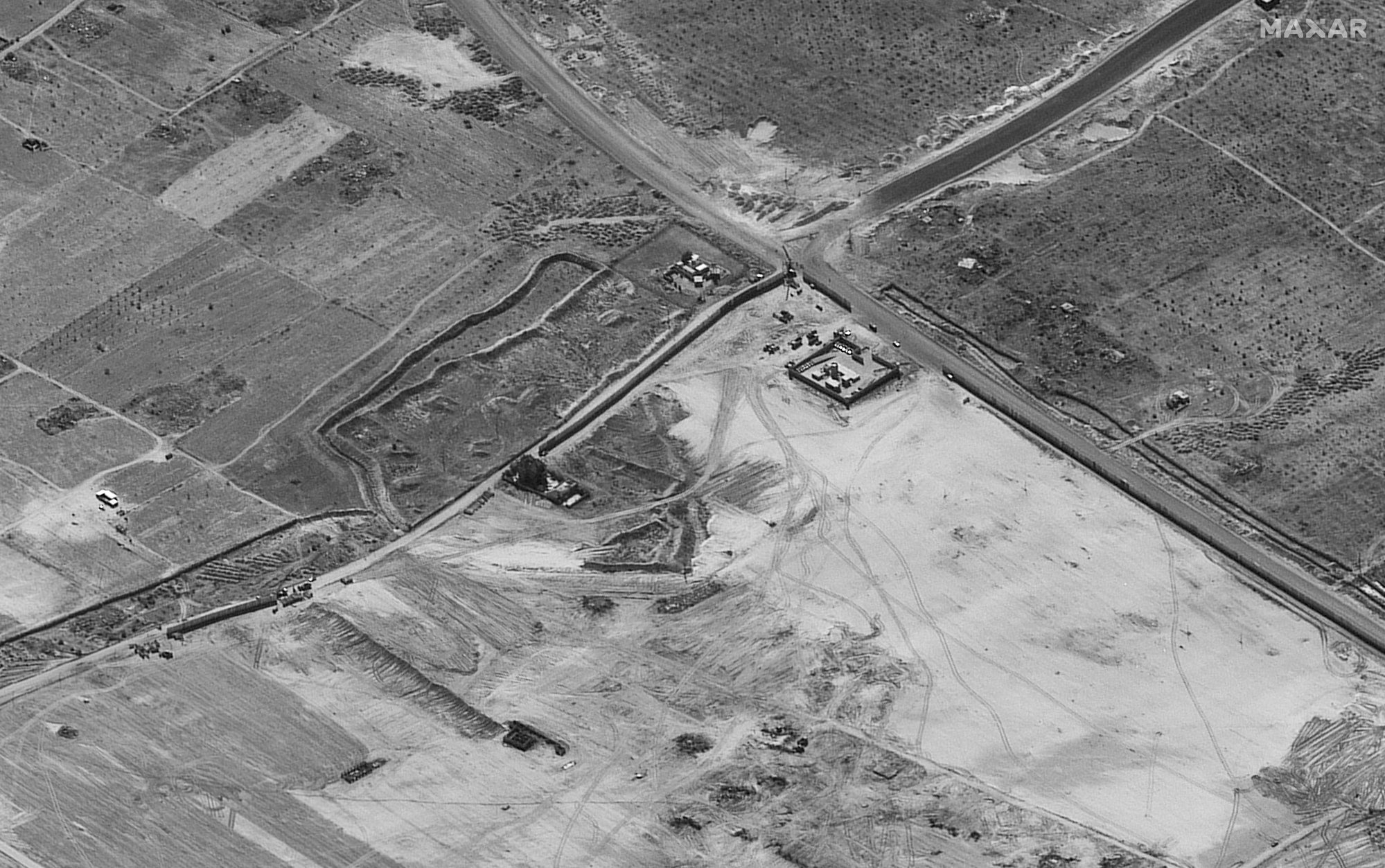 Satellite images show Egypt has built a walled enclosure next to Gaza. Photo: Maxar Technologies via AP