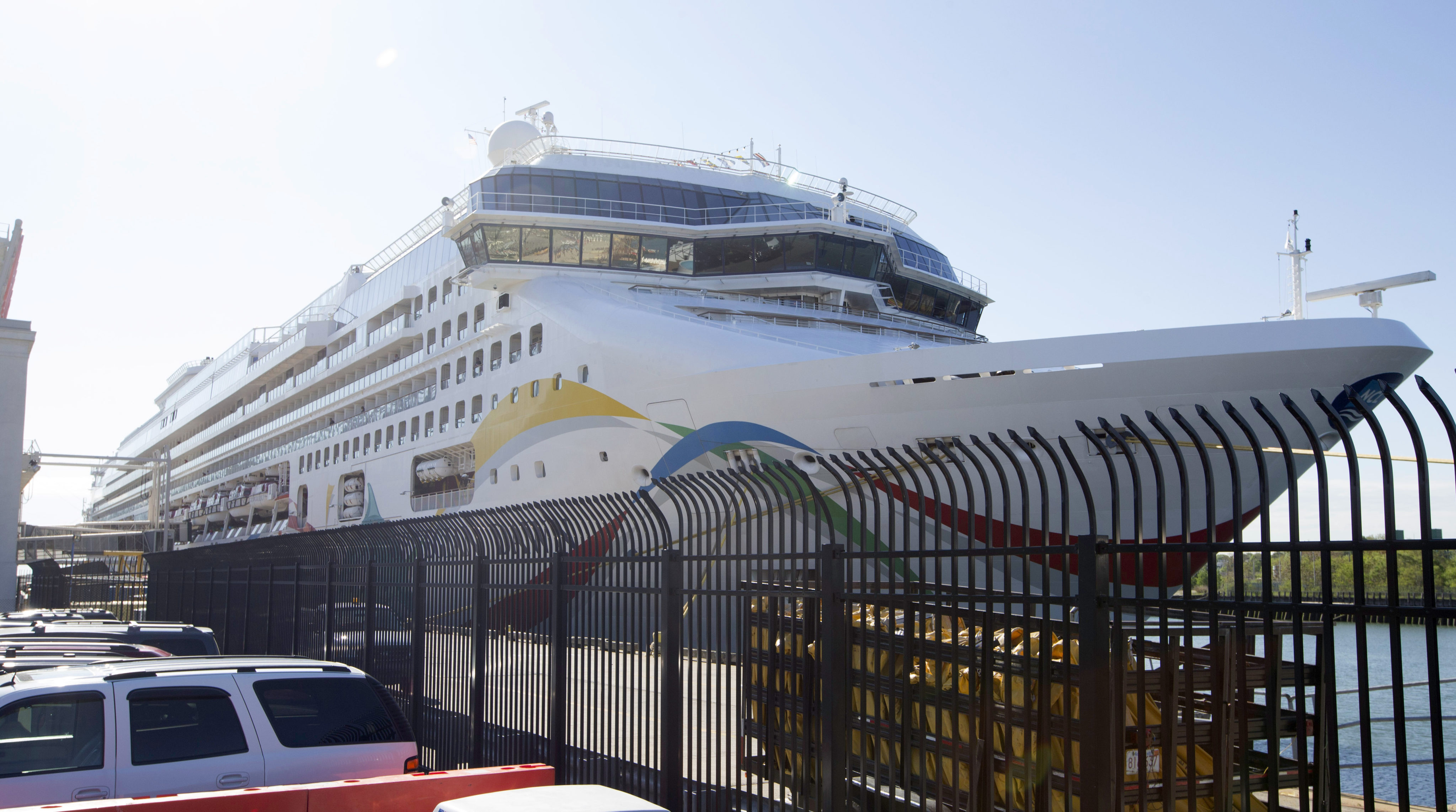 The cruise ship Norwegian Dawn with more than 3,000 passengers and crew onboard was finally allowed to dock in the Indian Ocean island of Mauritius on Monday. Photo: AP