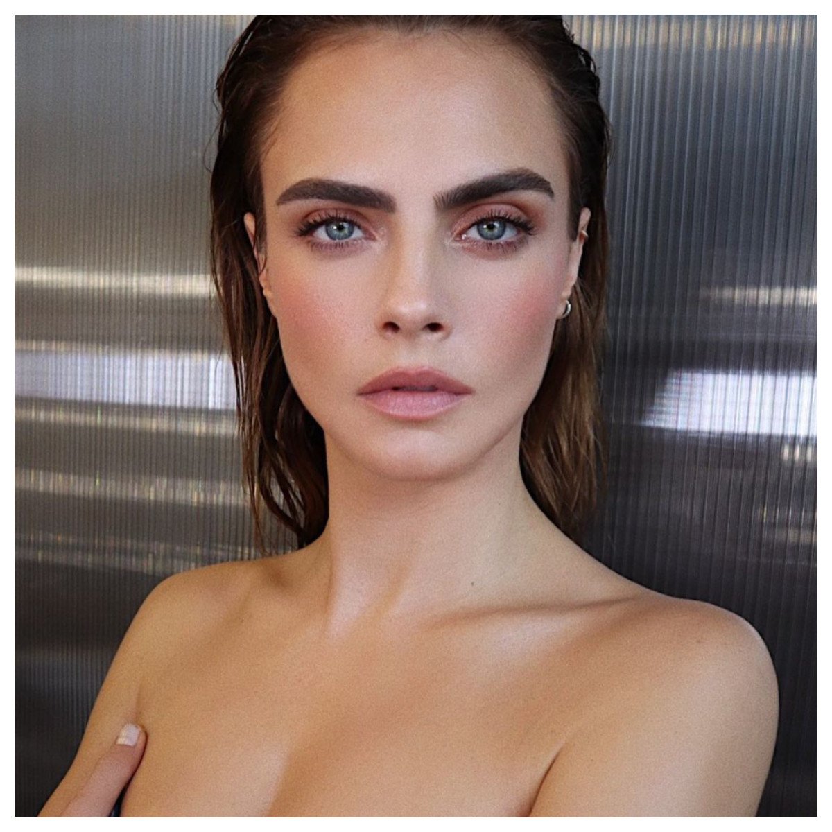 The woman who made thick eyebrows iconic: Cara Delevingne. Photo: @caradelevingne/Instagram