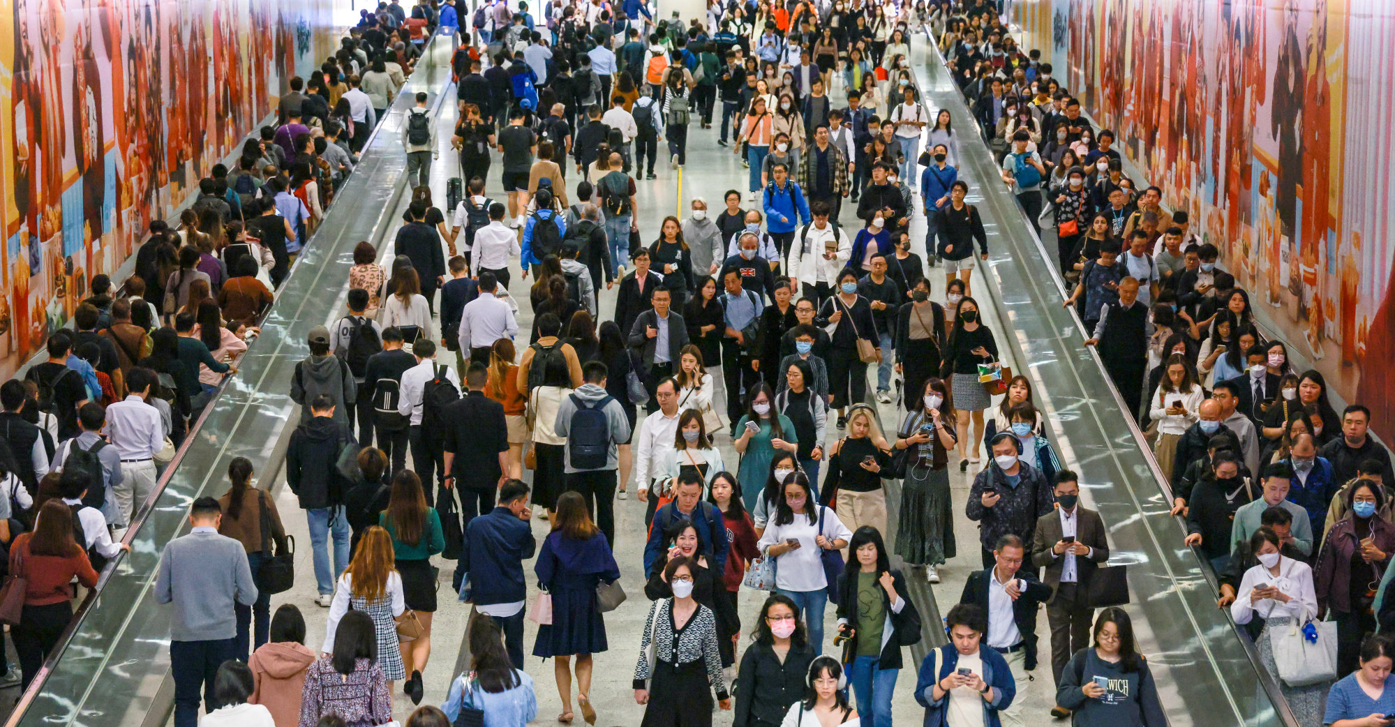 Hong Kong 'puede aumentar la tarifa en el subsidio al transporte o lanzar un descuento proporcional'