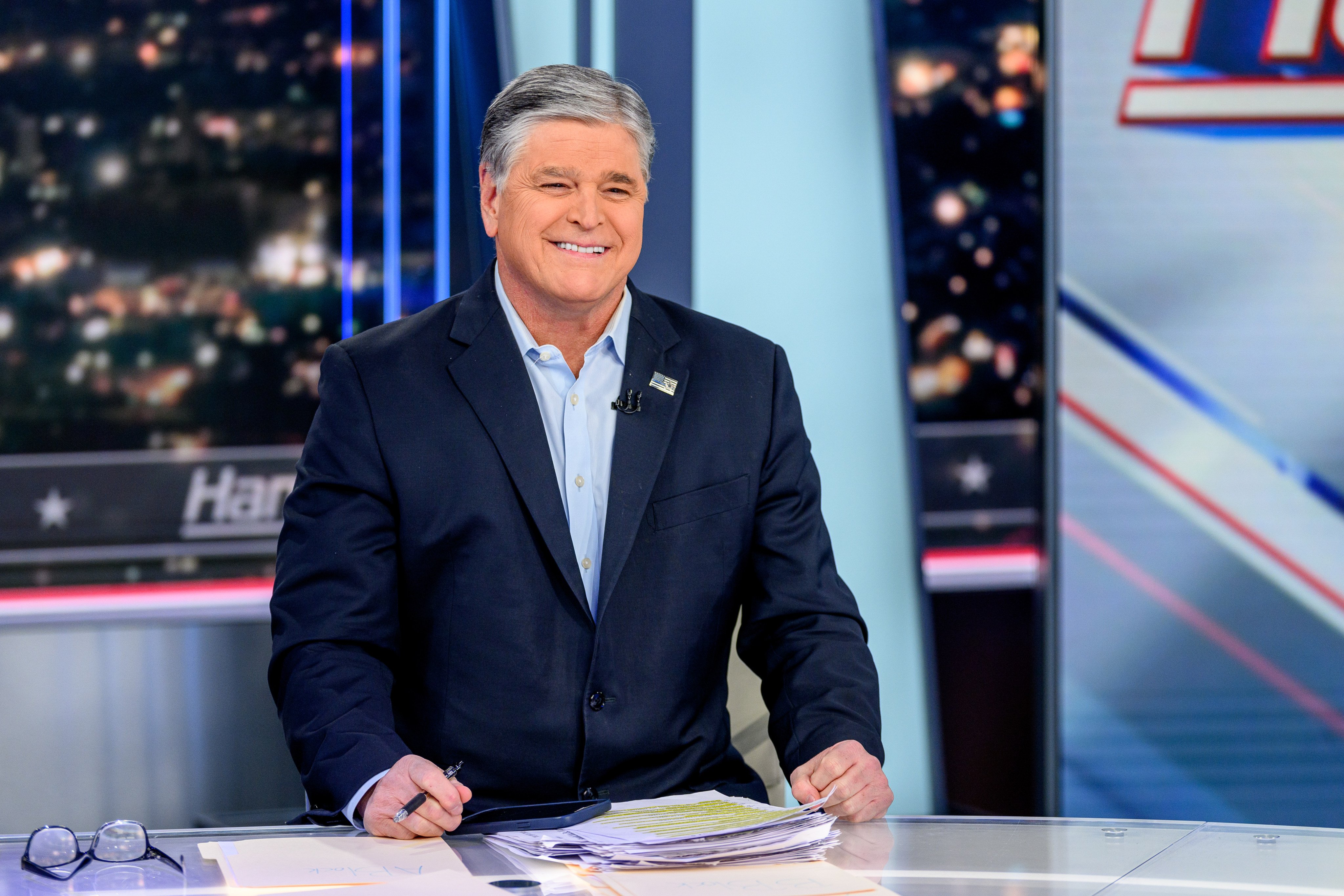 Influential conservative Fox News and talk radio show host Sean Hannity (pictured) is also a bestselling author – but what made his relationship with Donald Trump so controversial? Photo: Getty Images